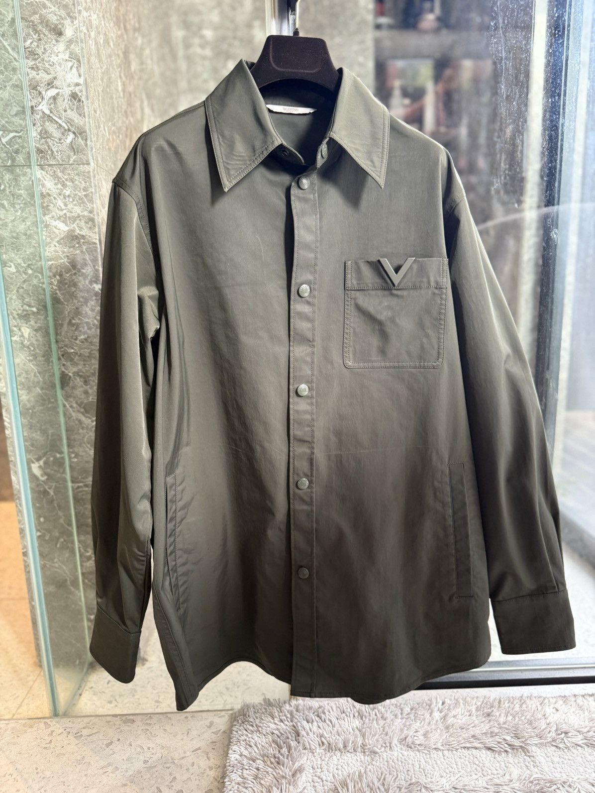 Valentino Valentino shirt with Valentino V Size US L / EU 52-54 / 3 - 2 Thumbnail
