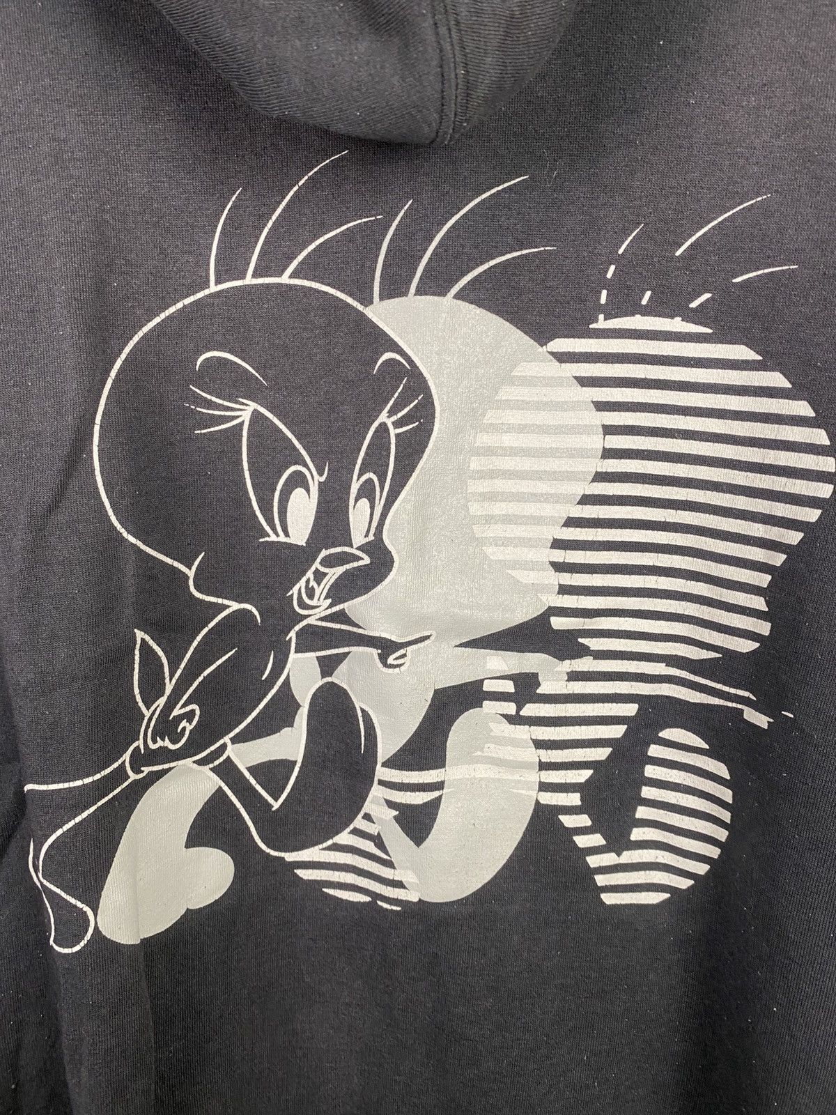 Vintage Vintage Looney Tunes Tweety Backhit Print Hoodie Size US XL / EU 56 / 4 - 4 Thumbnail