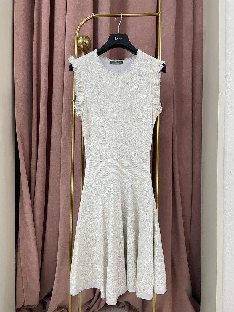 Alexander McQueen Alexander McQueen Beige Sleeveless Dress - dmc Size US S / EU 44-46 / 1 - 1 Thumbnail