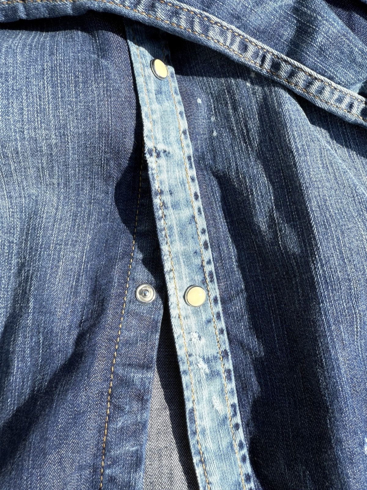 Dsquared2 Dsquared2 Blue Distressed Denim Patch Appliquéd Shirt Size US L / EU 52-54 / 3 - 12 Thumbnail