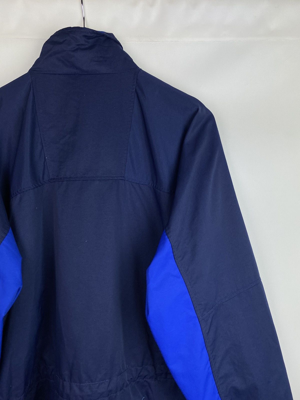 Nike Nike vintage Y2K big swoosh windbreaker jacket size M Size US M / EU 48-50 / 2 - 18 Thumbnail