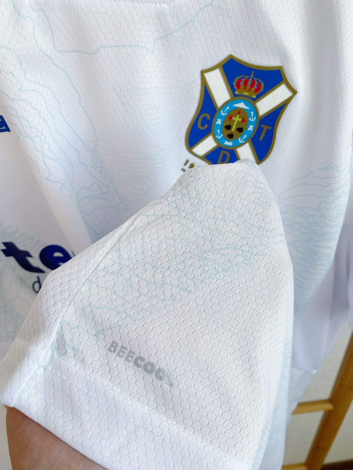 Hummel Hummel Deportivo Tenerife Jersey Size US XXL / EU 58 / 5 - 4 Thumbnail