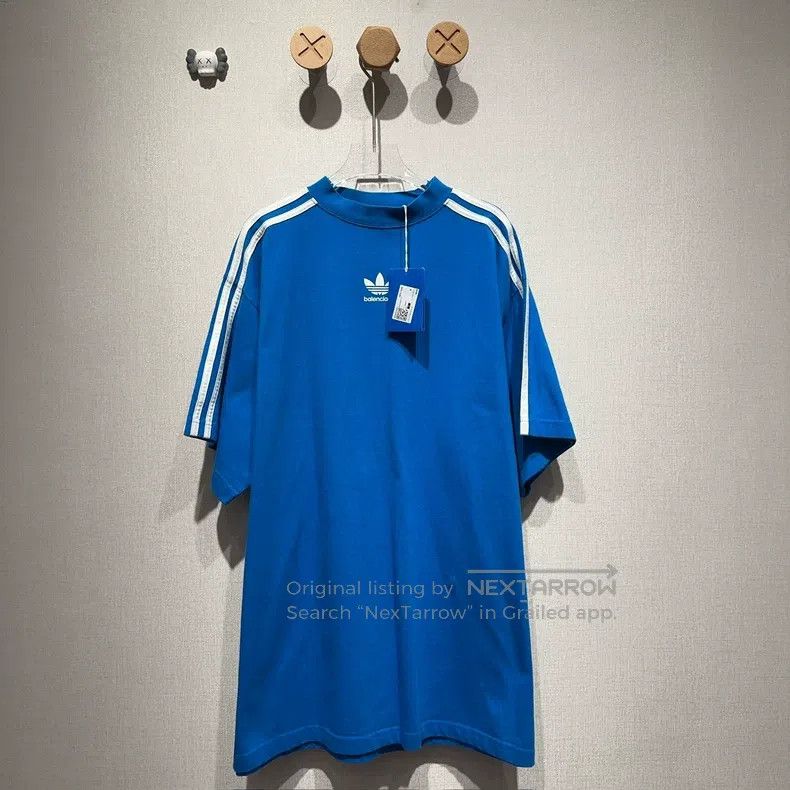 Balenciaga Balenciaga Adidas Small Logo Embroidered Short Sleeve in B Size US S / EU 44-46 / 1 - 1 Thumbnail