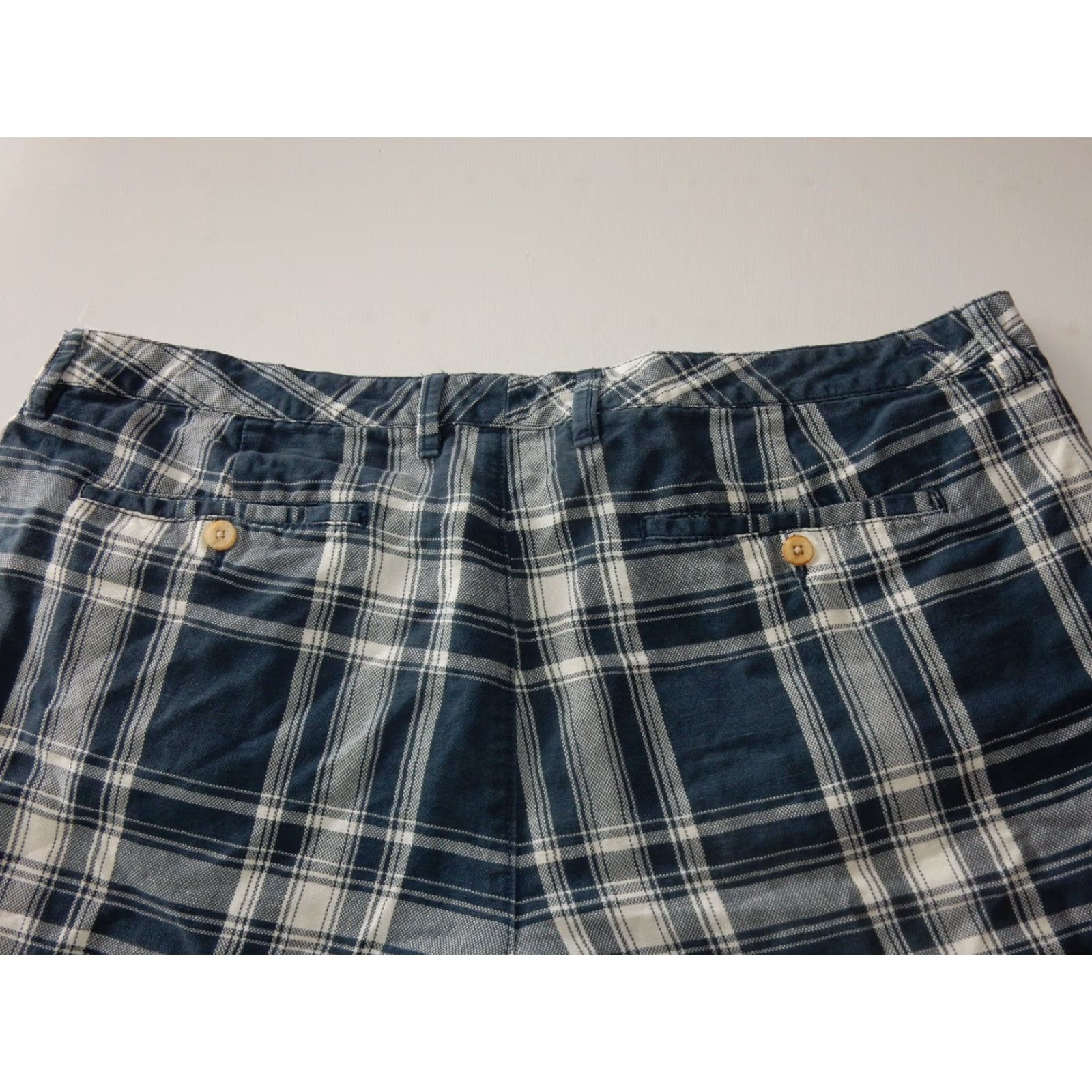 Tommy Bahama VINTAGE Tommy Bahama Men's Chino Shorts Size 42 Blue Linen Cotton Blend Size US 42 / EU 58 - 2 Thumbnail