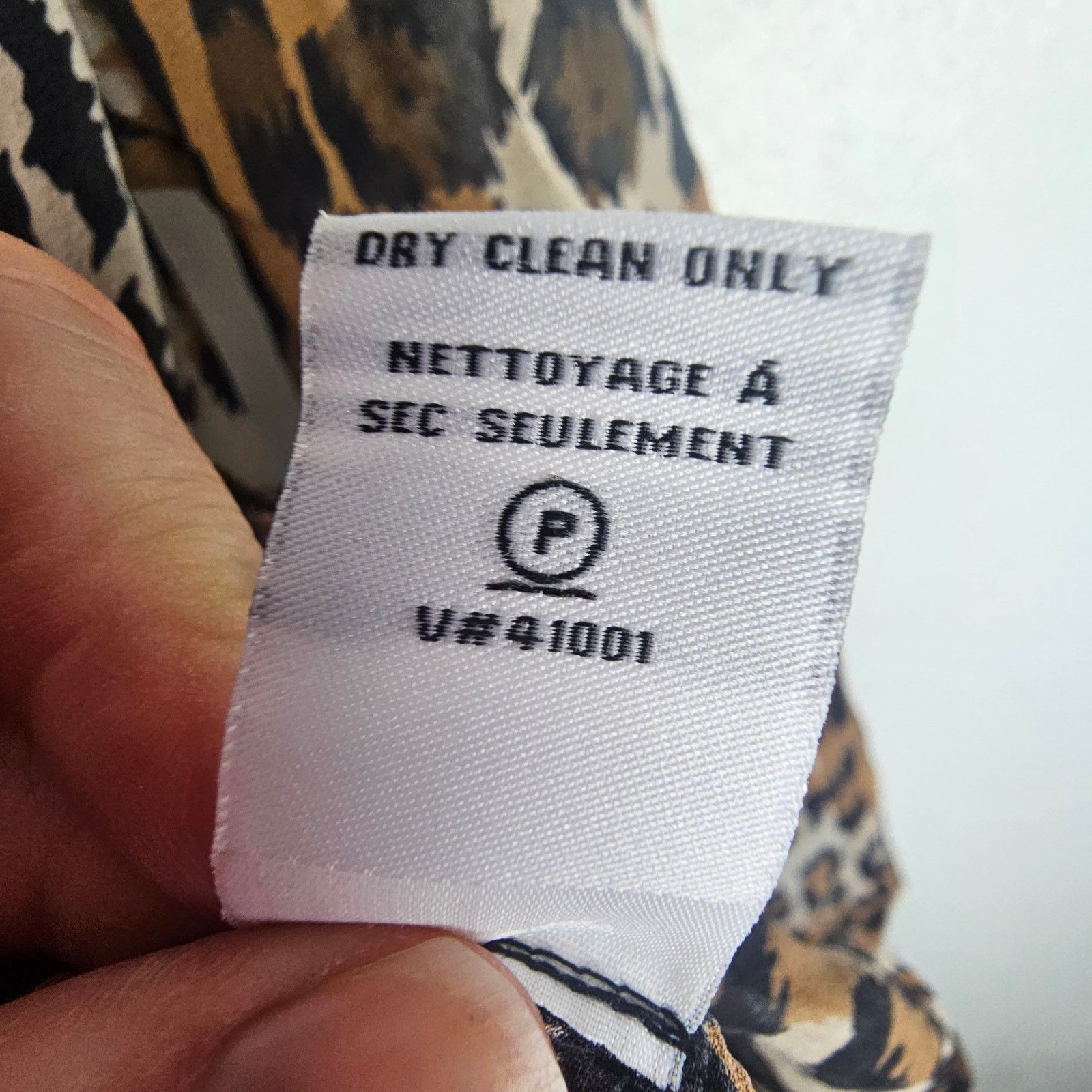 Diane von Furstenberg DIane Von Furstenberg DVF Women Silk Sheer Leopard Print Top Size XS / US 0-2 / IT 36-38 - 8 Thumbnail