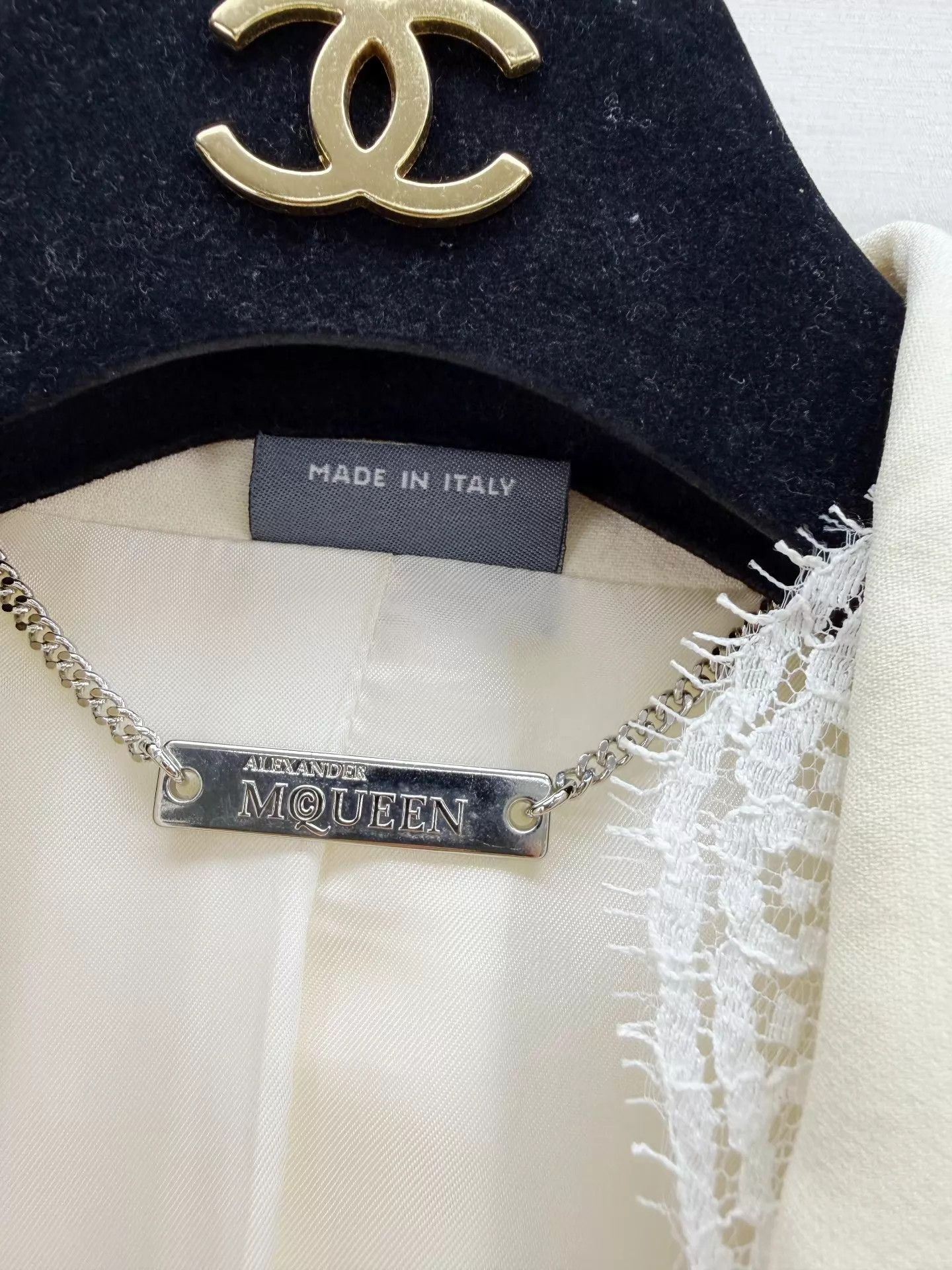 Alexander McQueen Alexander McQueen lace panel blazer 40 Authentic cream white Size S / US 4 / IT 40 - 7 Thumbnail