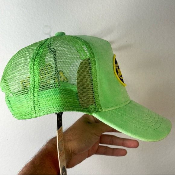 Designer × Von Dutch NWT VON DUTCH VELVET LIME HOLLYWOOD TRUCKER HAT Size ONE SIZE - 6 Thumbnail