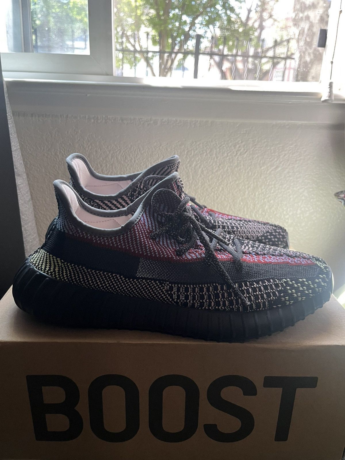Yeezy adidas Yeezy Boost 350 V2 Yecheil Size 10 Size US 10 / EU 43 - 3 Thumbnail