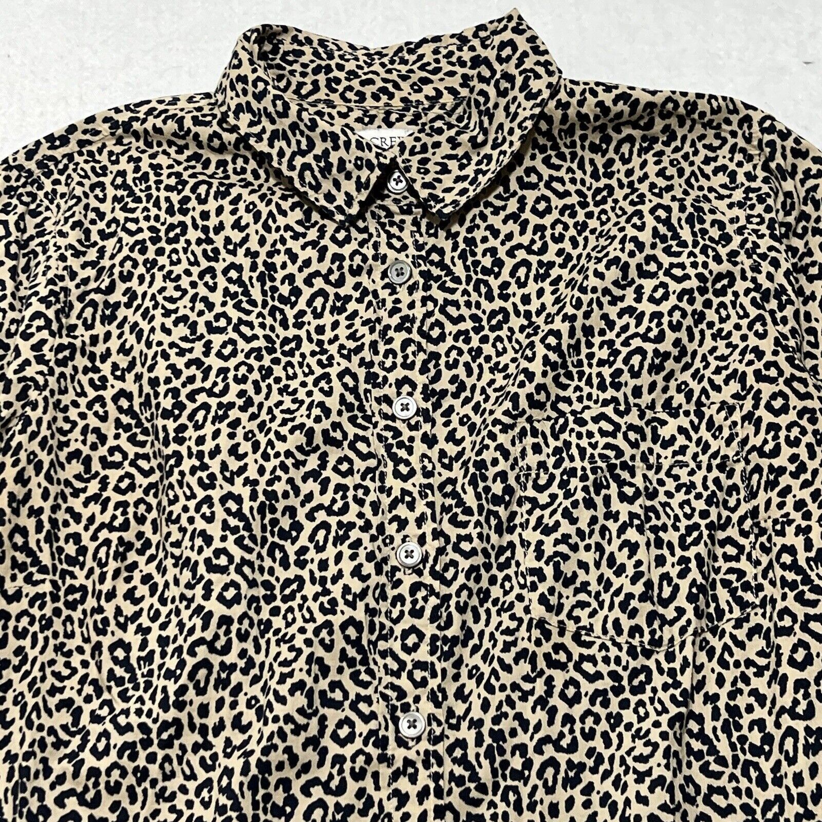 J.Crew J. Crew Button Up Long Sleeve Cheetah Leopard Print Top Size S / US 4 / IT 40 - 2 Thumbnail