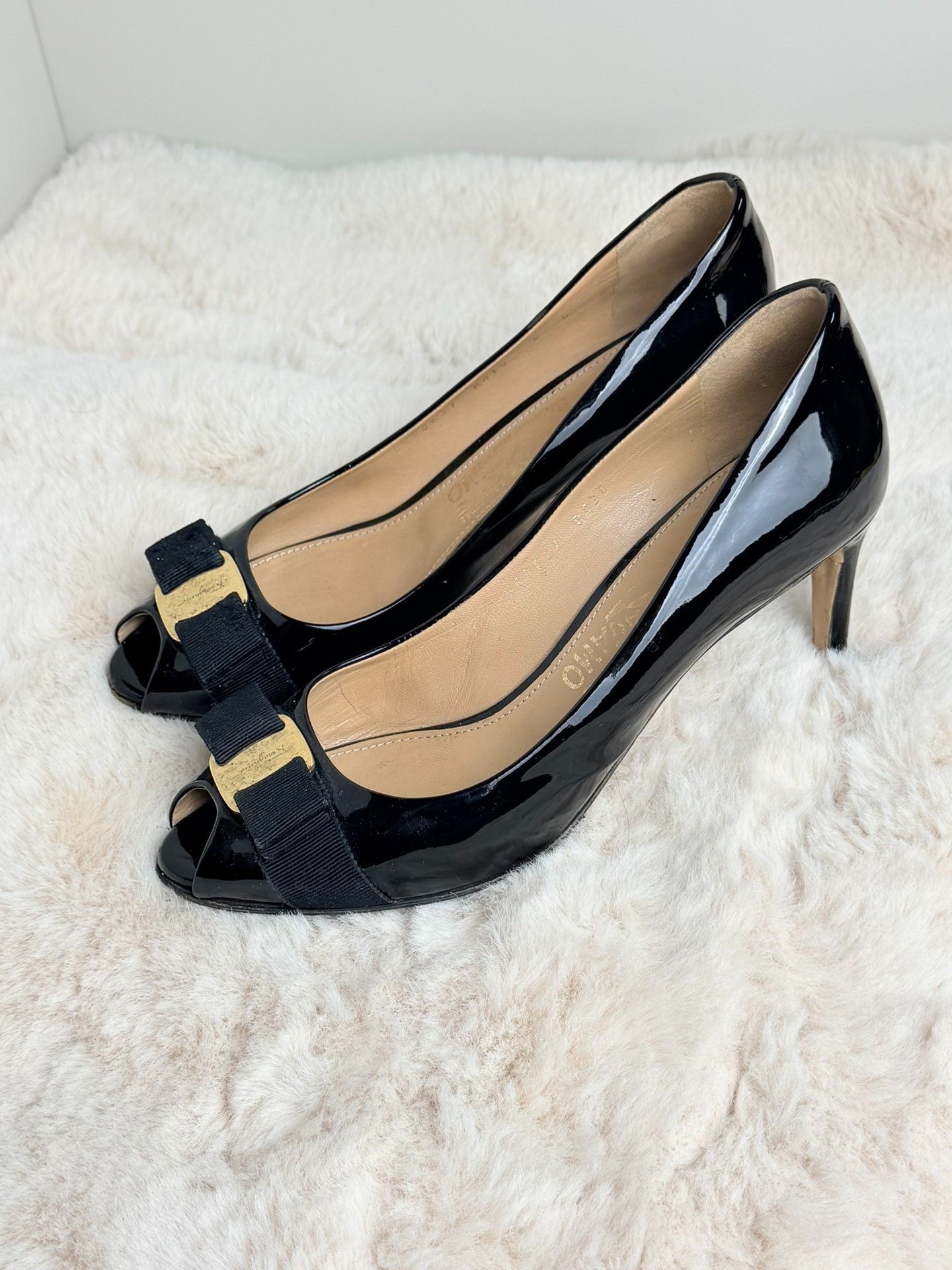 Salvatore Ferragamo Salvatore Ferragamo Patent Gold Lowtop Sneakers us_6-5 Women Size US 6.5 / IT 36.5 - 1 Thumbnail