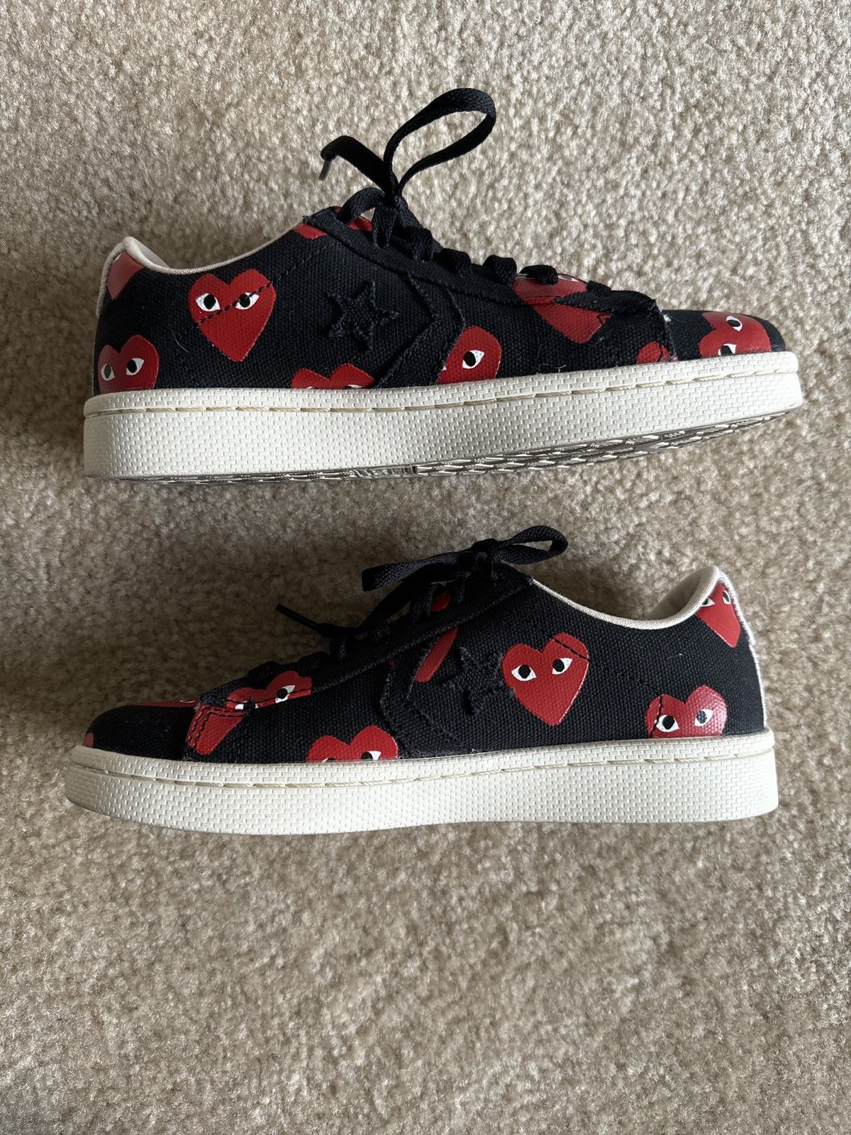 Comme des Garcons Comme des Garçons PLAY x Converse Canvas Low Size US 6.5 / IT 36.5 - 7 Thumbnail
