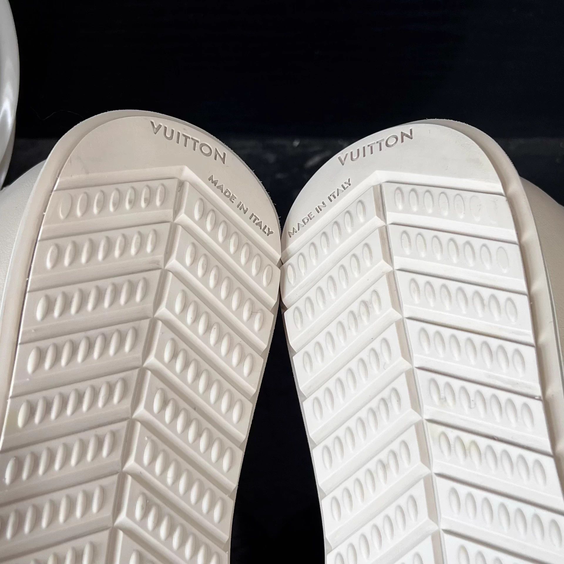 Louis Vuitton × Nigo Nigo x Beige Nike Cortez 40.5 99 New Trainers Size US 7.5 / EU 40-41 - 6 Thumbnail