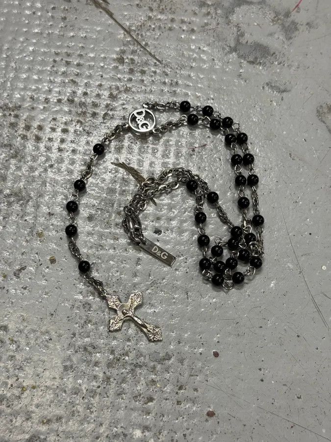 2000s Dolce & Gabbana Black Rosary Cross Necklace