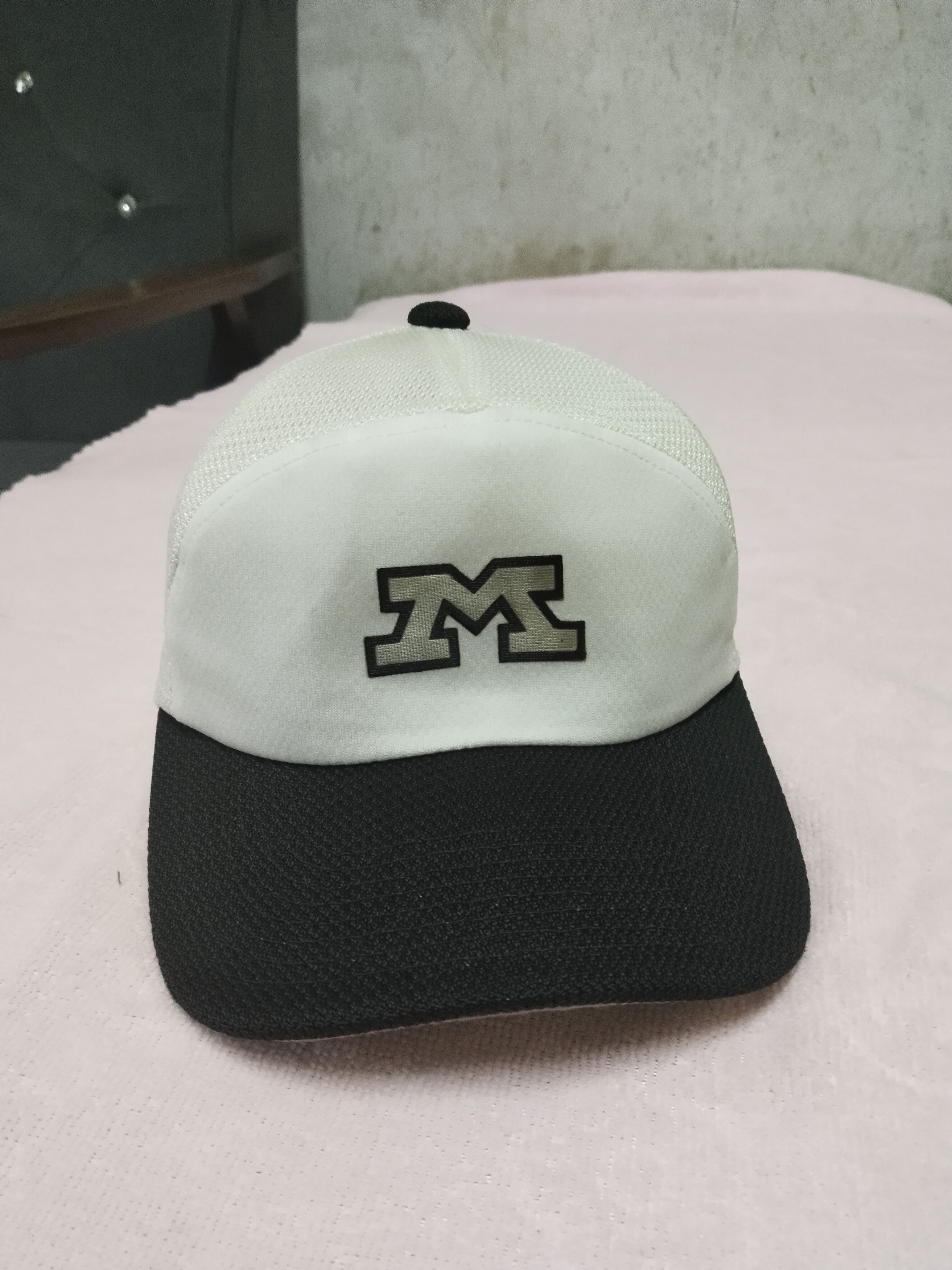Japanese Brand VINTAGE EMBROIDERED M JAPAN HAT CAP Size ONE SIZE - 1 Thumbnail