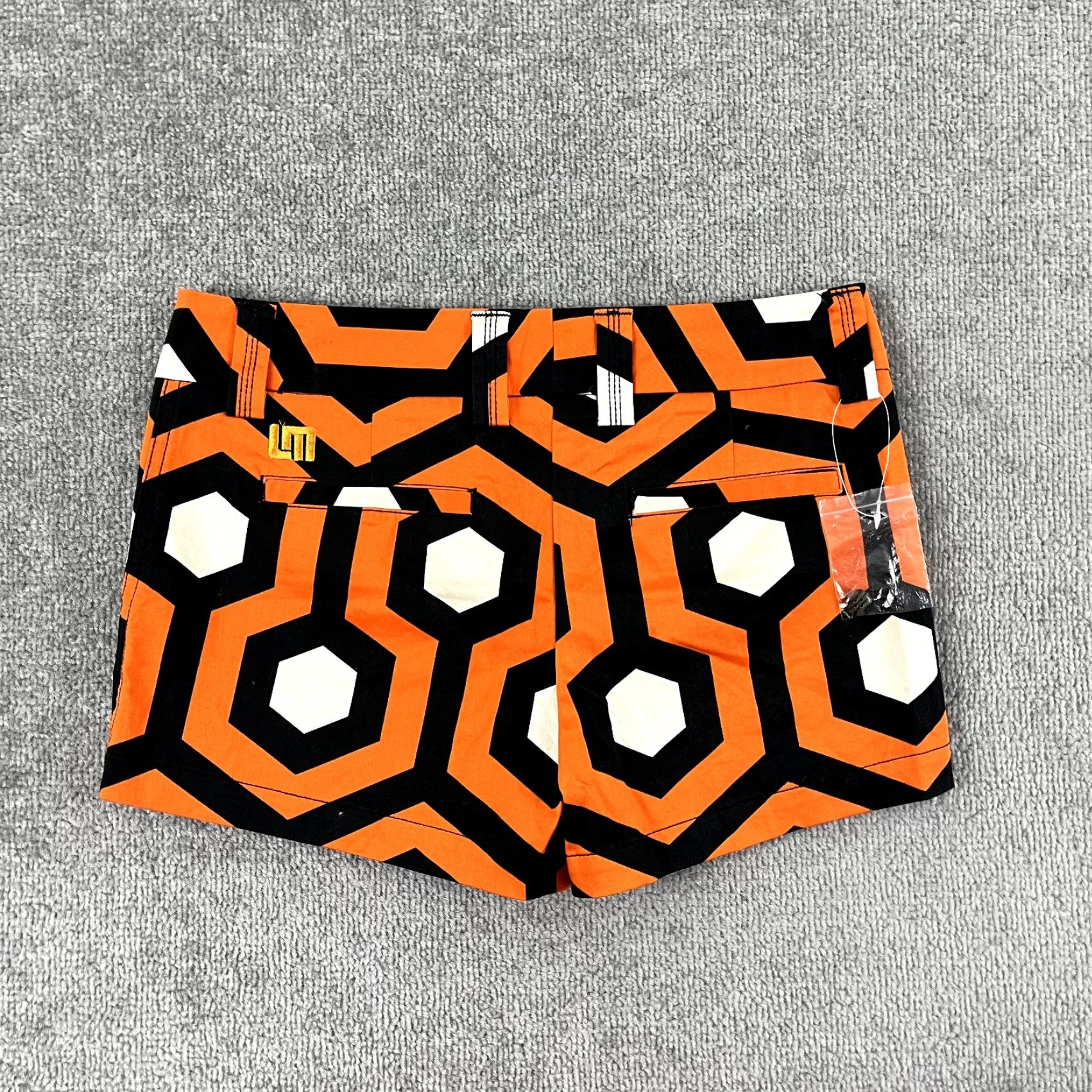 Vintage LOUDMOUTH Shorts Womens Size 4 Orange Black Abstract Golf San Fran Giants Size 27" / US 4 / IT 40 - 3 Thumbnail