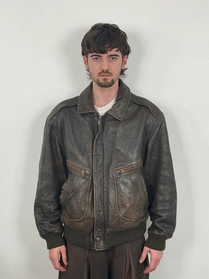 Hugo Boss 2000s Hugo Boss Aviator Brown Leather Bomber Jacket Size US L / EU 52-54 / 3 - 2 Thumbnail