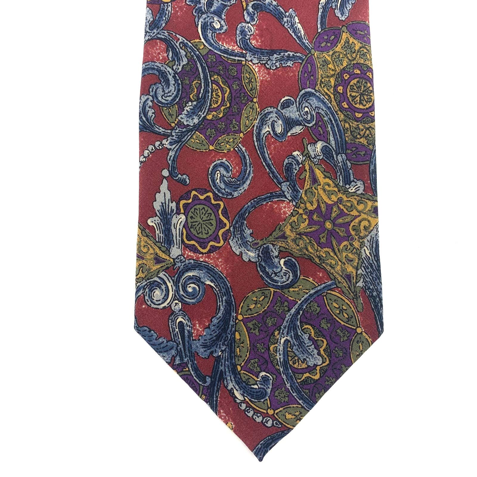Valentino × Vintage Vintage Valentino Silk Printed Tie Scrolls Motif Red Foulard Size ONE SIZE - 1 Thumbnail