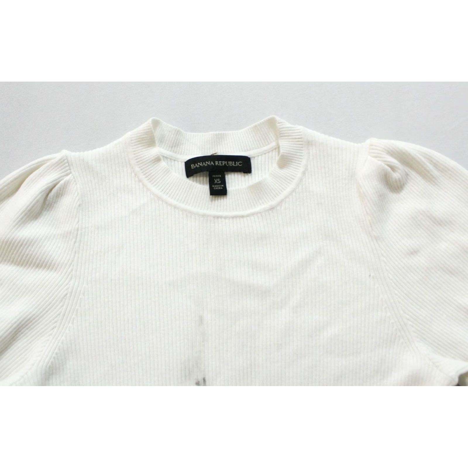 Banana Republic Banana Republic Women's Petite Rib Knit Crew Neck Sweater XS White Snow Day Petite Womens XS Rib Knit Crewneck Sweater Size XS / US 0-2 / IT 36-38 - 3 Thumbnail