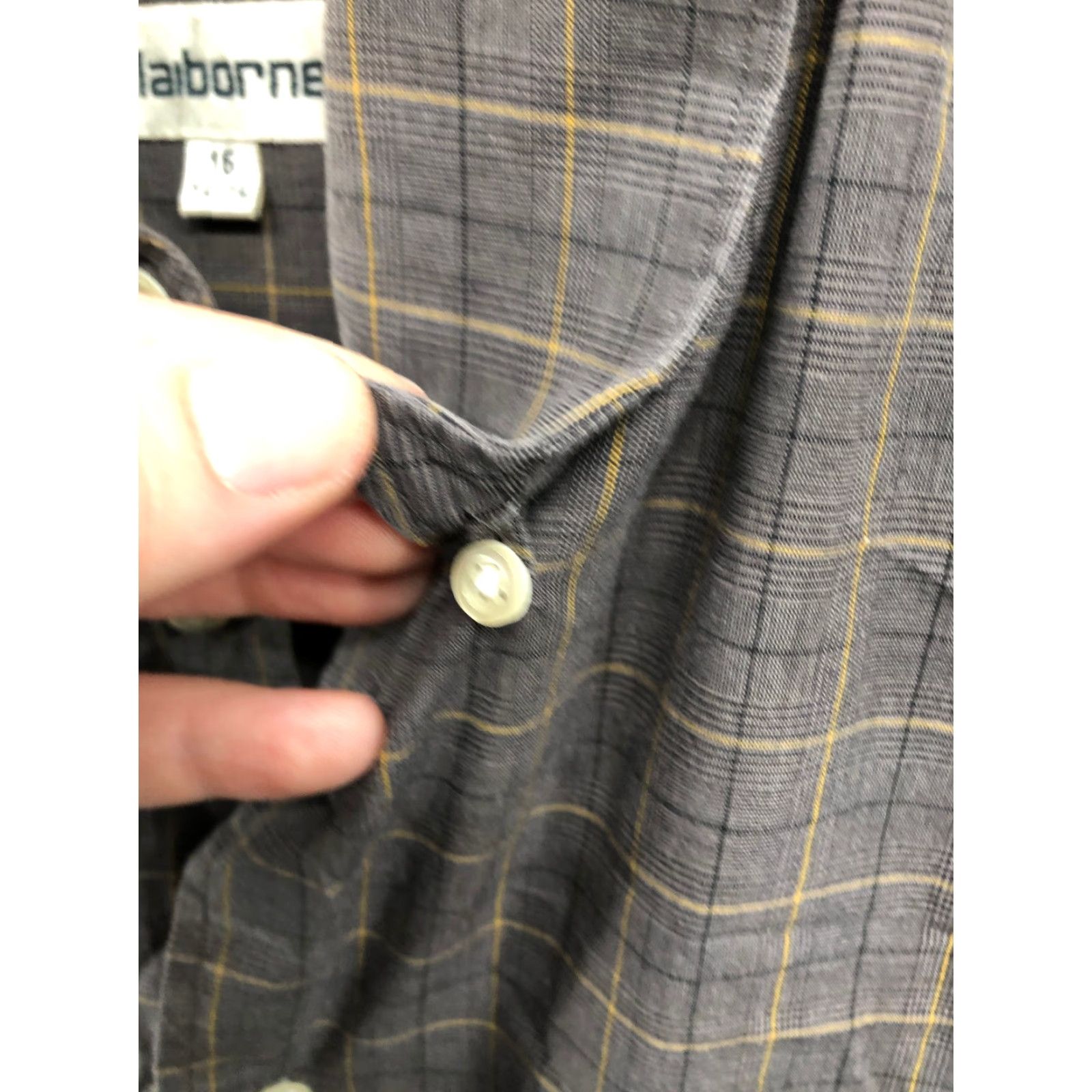 Liz Claiborne Claiborne Shirt 16 34-35 Mens Gray Plaid Long Sleeve Button-Down Collar Shirt Size US L / EU 52-54 / 3 - 7 Thumbnail