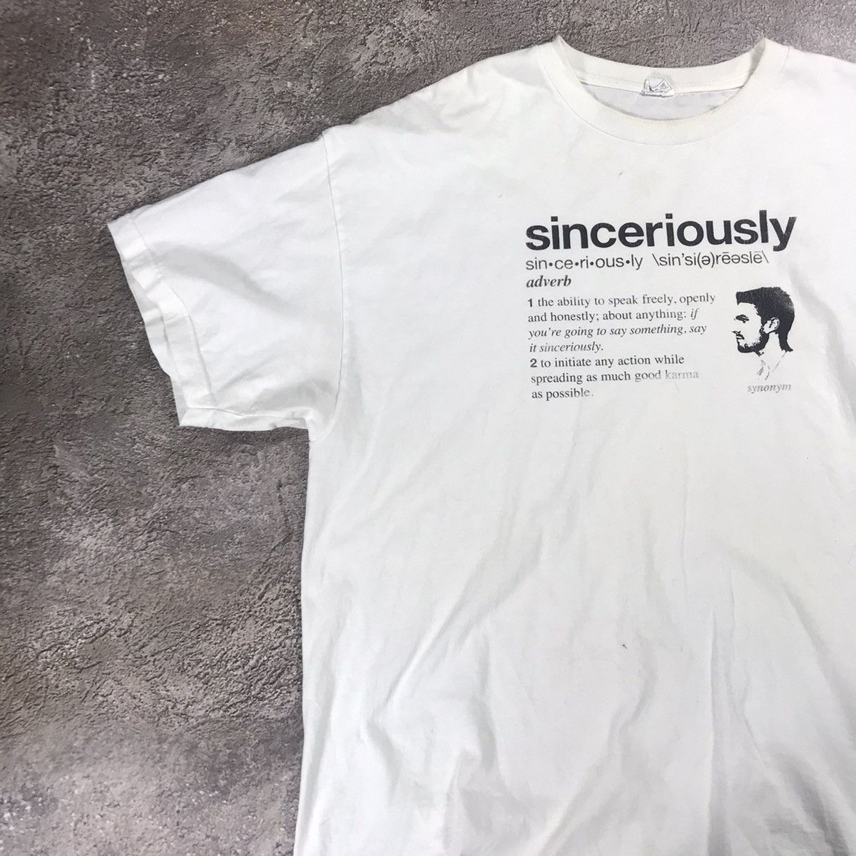 Vintage Vintage Y2K Sinceriously Graphic Tee Streetwear Faded XXL Size US XXL / EU 58 / 5 - 3 Thumbnail