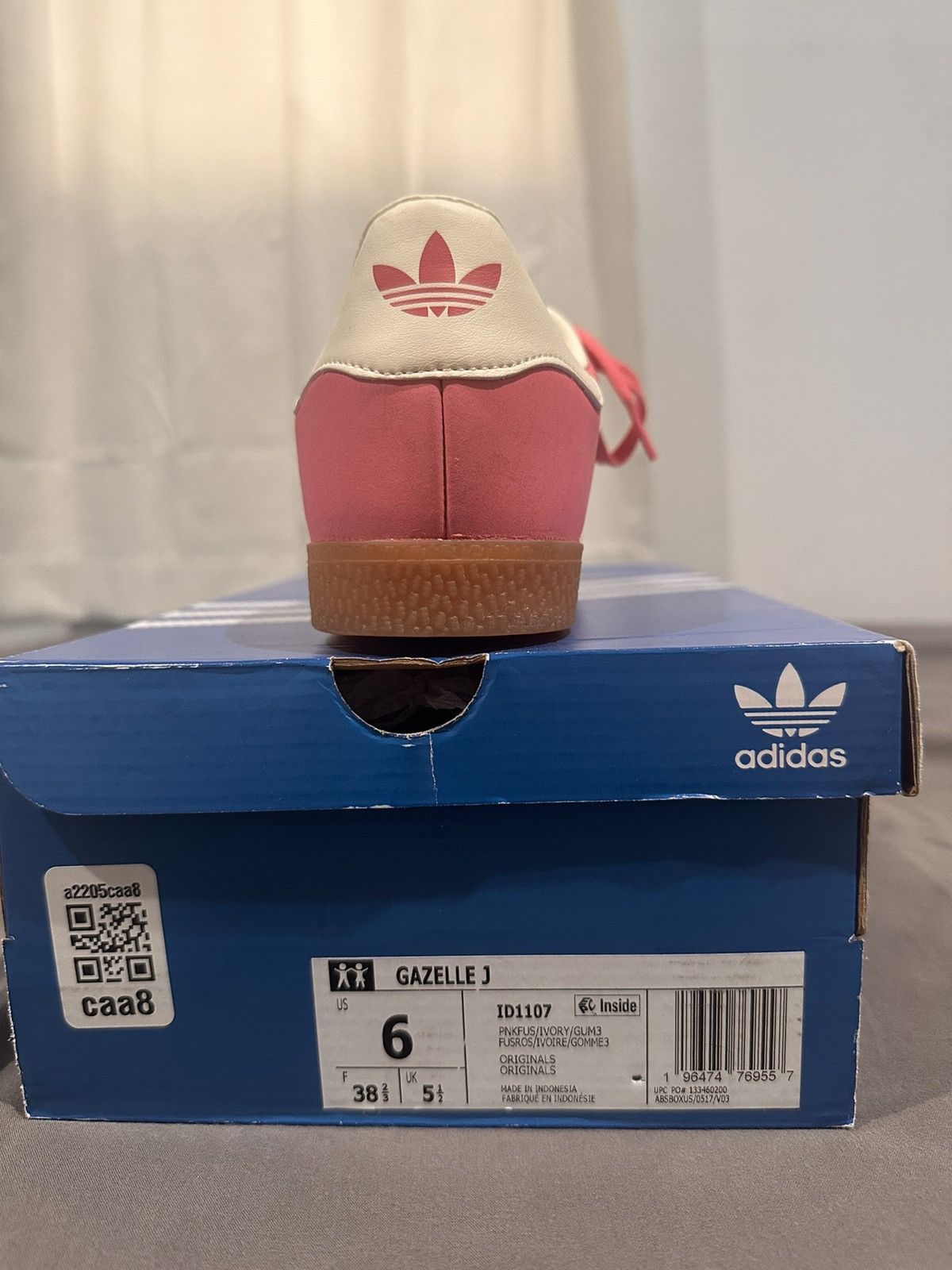 Adidas Size 6Y Adidas Gazelle J’Pink Fusion Gum Size US 6 / EU 39 - 5 Thumbnail
