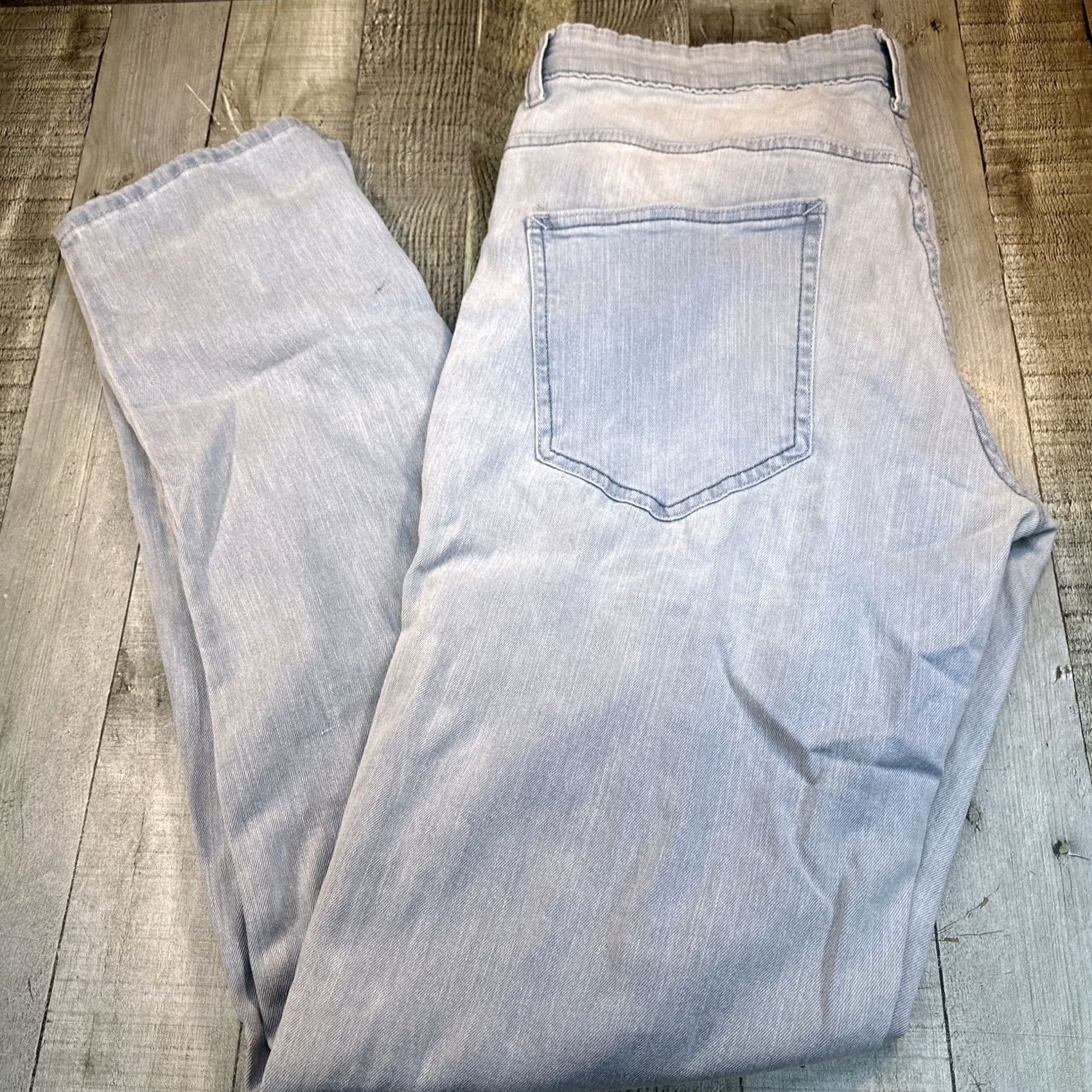Denim & Co. Denim Co. Slim Jeans Blue 32 x 34 Jeans Slim Low Rise Straight Men 5-Pocket Denim Co. Jeans Regular Modern Style Comfort Stretch Size US 32 / EU 48 - 6 Thumbnail
