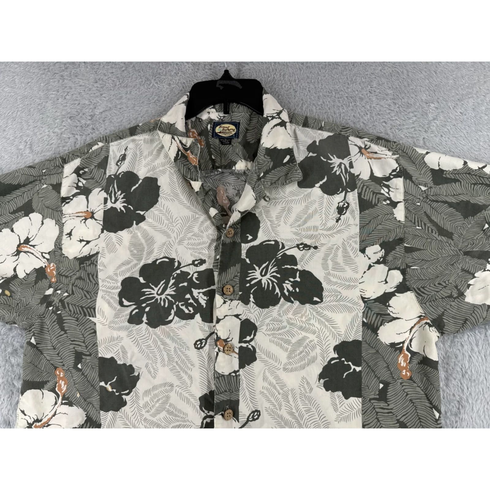 Tommy Bahama VINTAGE Tommy Bahama Shirt Men XL Gray Palm Hibiscus Rayon Hawaiian Button-Up Casual, Resort, Aloha Theme Mens Size US XL / EU 56 / 4 - 4 Thumbnail