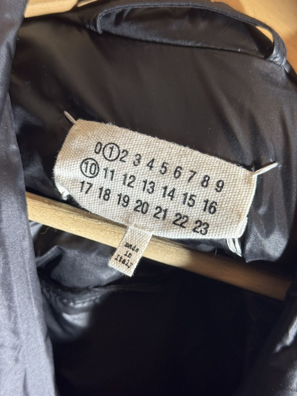 Maison Margiela margiela down puffer black blazer 36 it wo oversized Size XS / US 0-2 / IT 36-38 - 2 Thumbnail