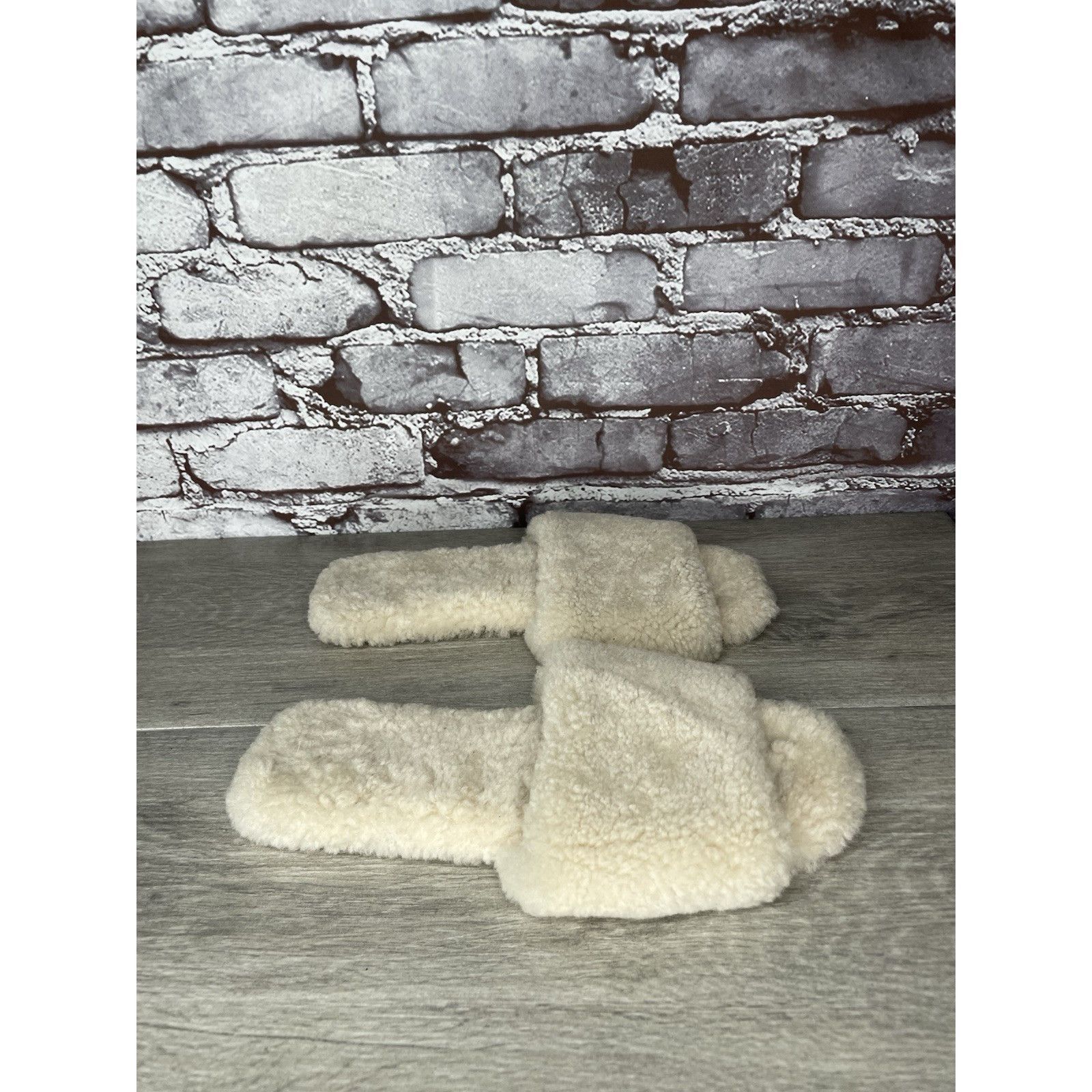 Other Raye Sherp Ivory Cream Faux Fur Slippers Open Toe Sandals Wo Size US 7 / IT 37 - 2 Thumbnail