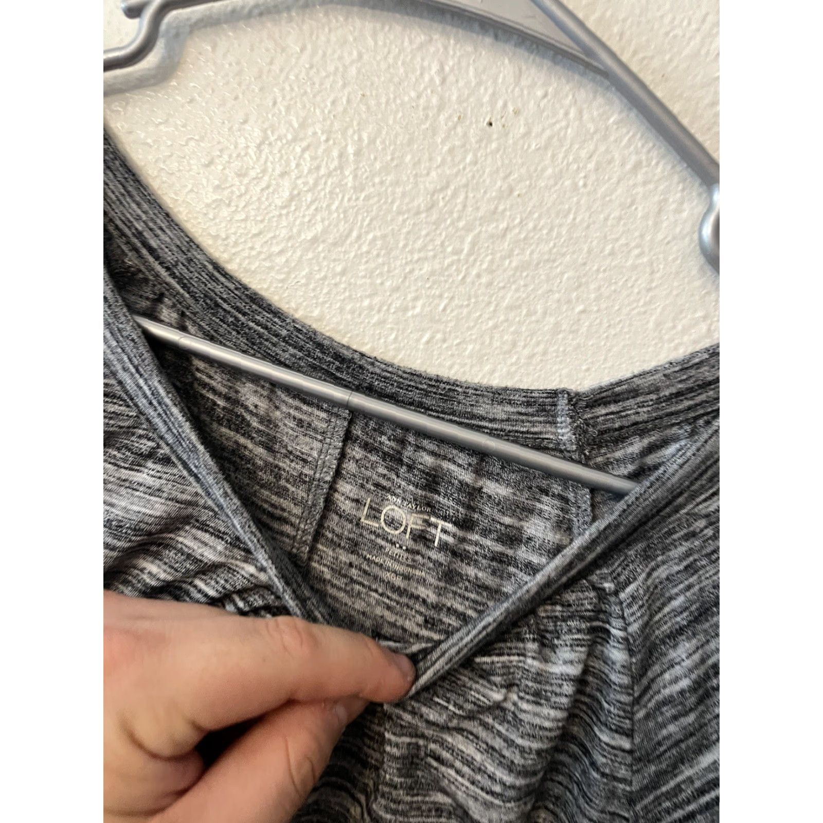 Vintage Ann Taylor Loft T-Shirt Women XSP Gray 3/4 Sleeve Solid Casual Round Neck Size XS / US 0-2 / IT 36-38 - 3 Thumbnail