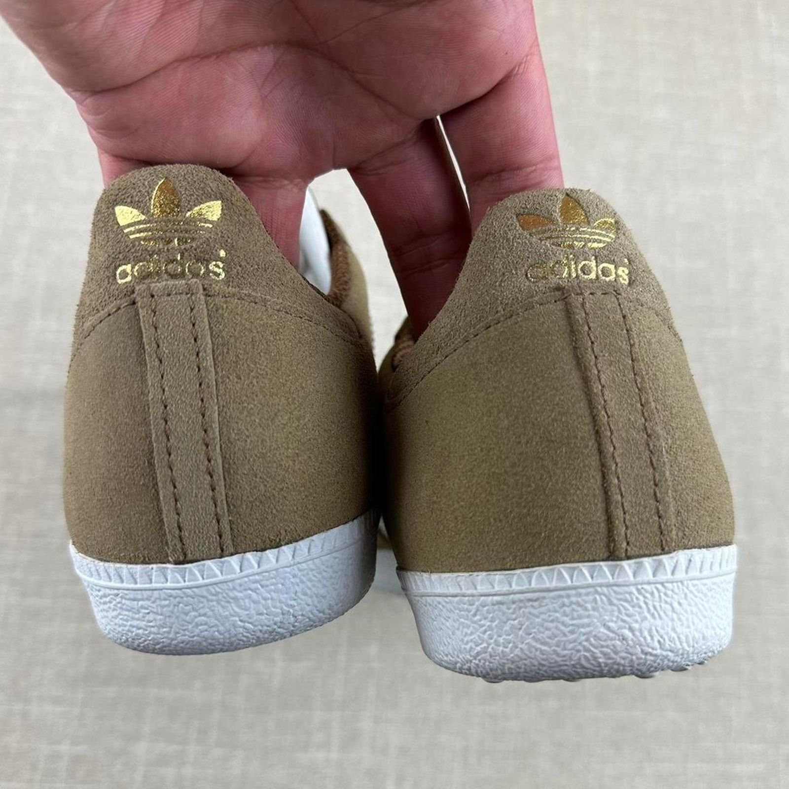 Adidas 2011 Adidas Samba “Sand” 9W Size US 9 / IT 39 - 4 Thumbnail
