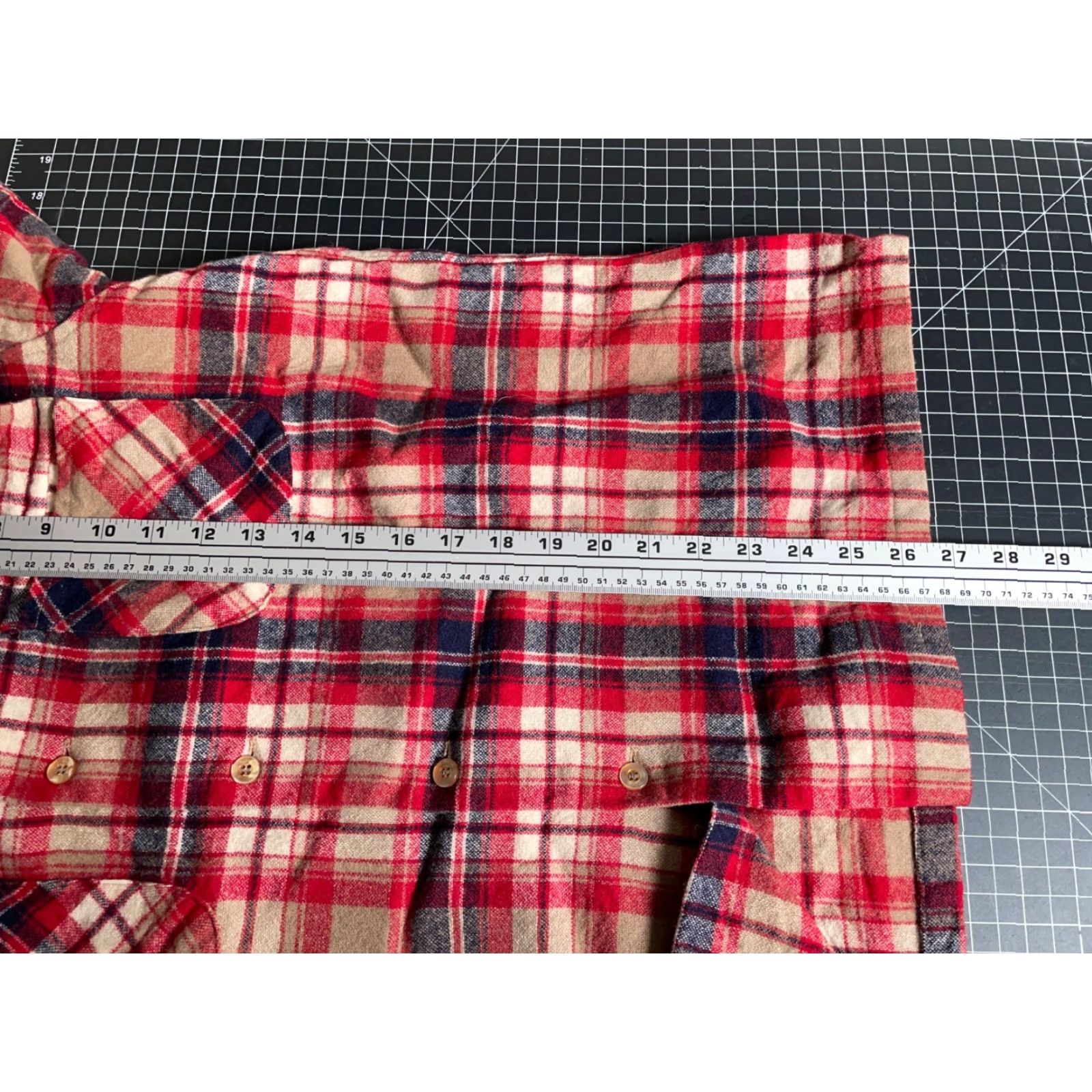 Pendleton VINTAGE Pendleton Wool Flannel Shirt Mens Large Red Beige Plaid USA 70s Loop Collar Button-Up Long Sleeve Collared Shirt Size US L / EU 52-54 / 3 - 6 Thumbnail