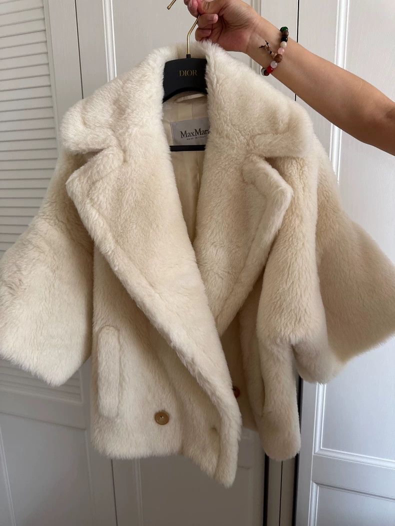 Max Mara Max Mara Teddy Bear Alpaca Coat Size M / US 6-8 / IT 42-44 - 2 Thumbnail