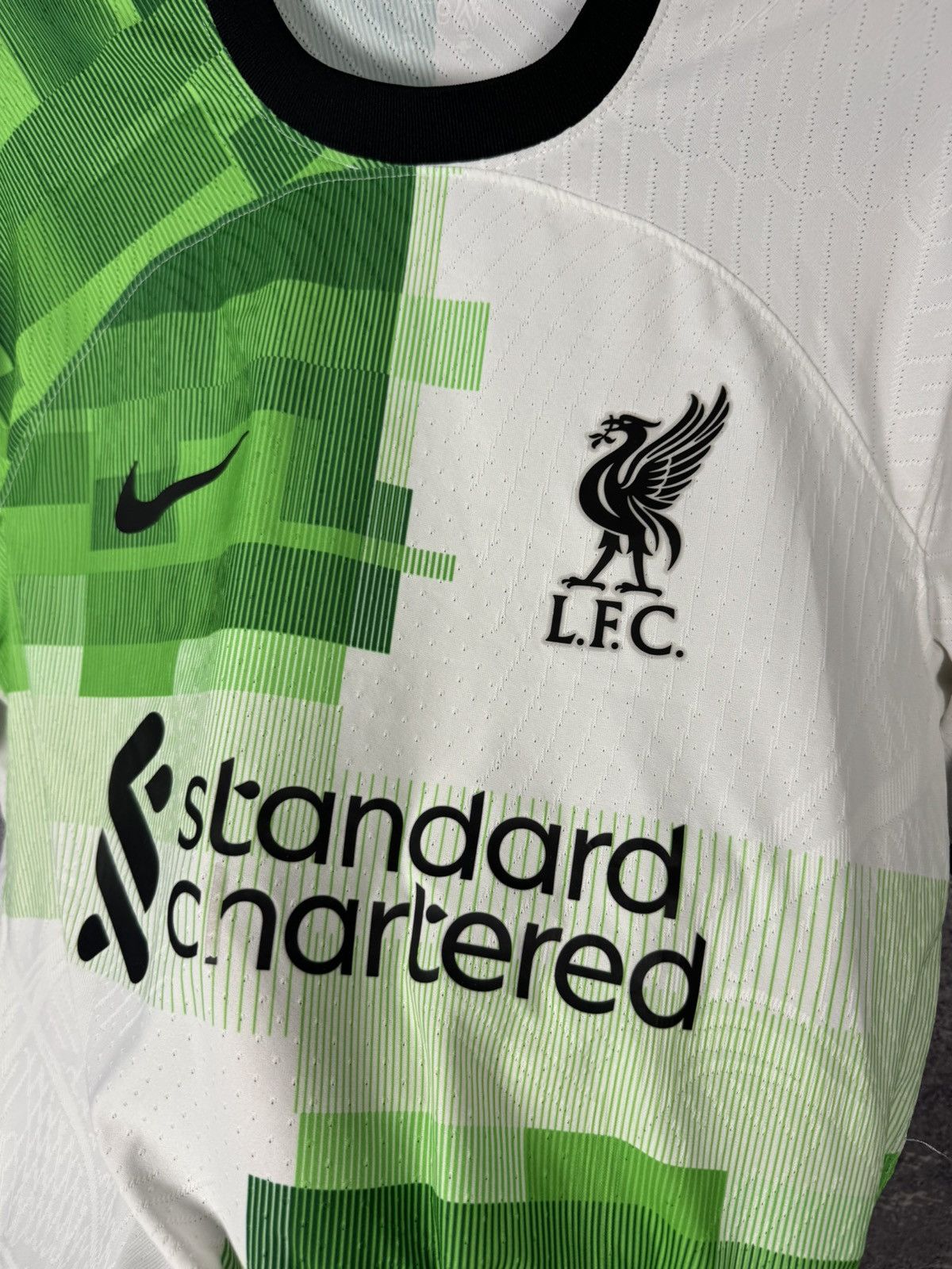 Nike M.SALAH Liverpool 2023/24 Away Nike DrifitADV Soccer Jersey Size US S / EU 44-46 / 1 - 9 Thumbnail