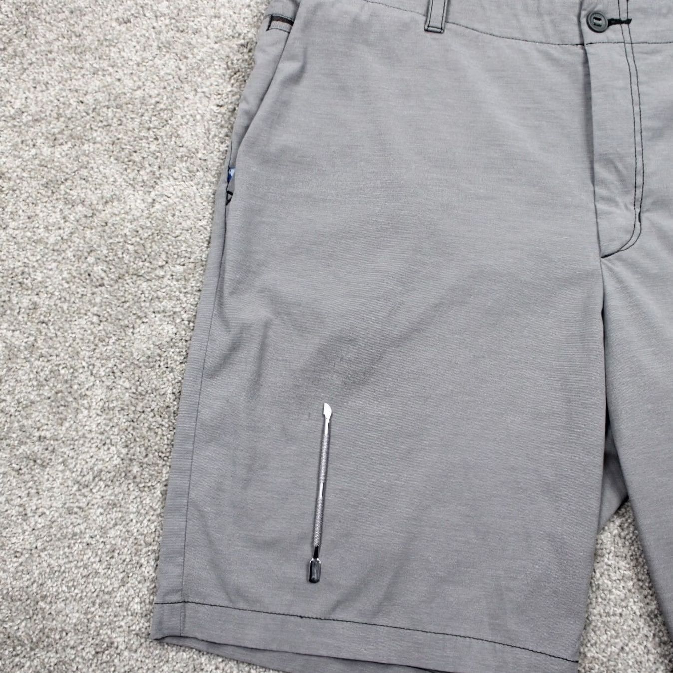 Tommy Bahama Tommy Bahama Bermuda Shorts Mens 38 Gray Poly/Cotton Stretch Inseam 10" Flat Front Zip Pocket Logo Casual Beach Size US 38 / EU 54 - 4 Thumbnail