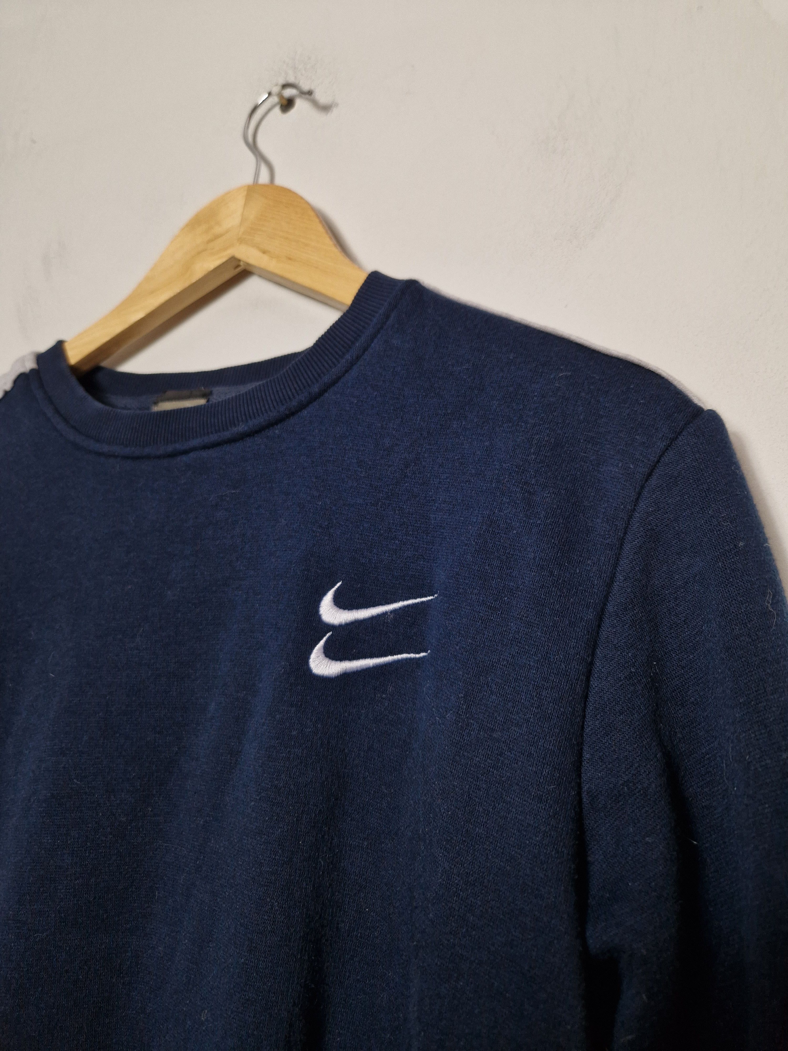 Nike × Vintage Nike vintage multiswoosh sweatshirt Size US L / EU 52-54 / 3 - 3 Thumbnail