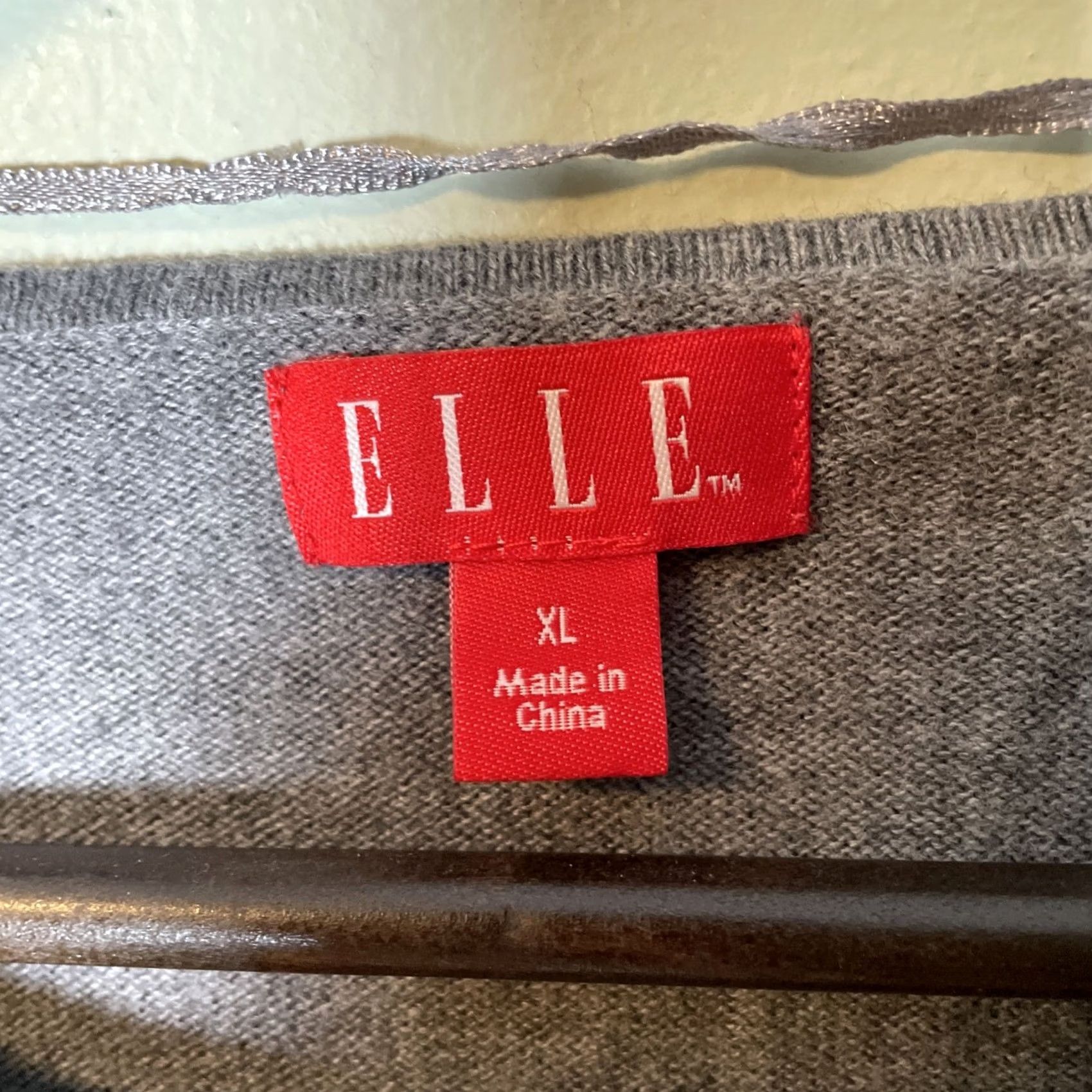 Vintage VINTAGE ELLE Sequin Front Pullover Sweater Gray Knit XL Women Raglan Long Sleeve Crew Neck 90s Grunge Fairy Holiday Size XL / US 12-14 / IT 48-50 - 4 Thumbnail