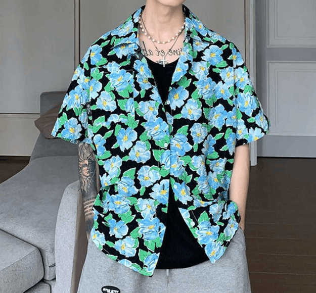 image of Crazy Shirts Floral Graphic Short Sleeve Shirt in Blue, Men's (Size Medium)