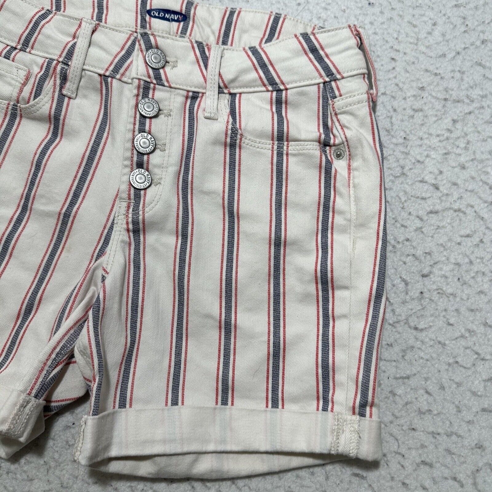 Old Navy Old Navy 0 Mid Rise 5" Inseam Denim Jean Shorts Four Buttons Size 25" / US 0 / IT 36 - 3 Thumbnail