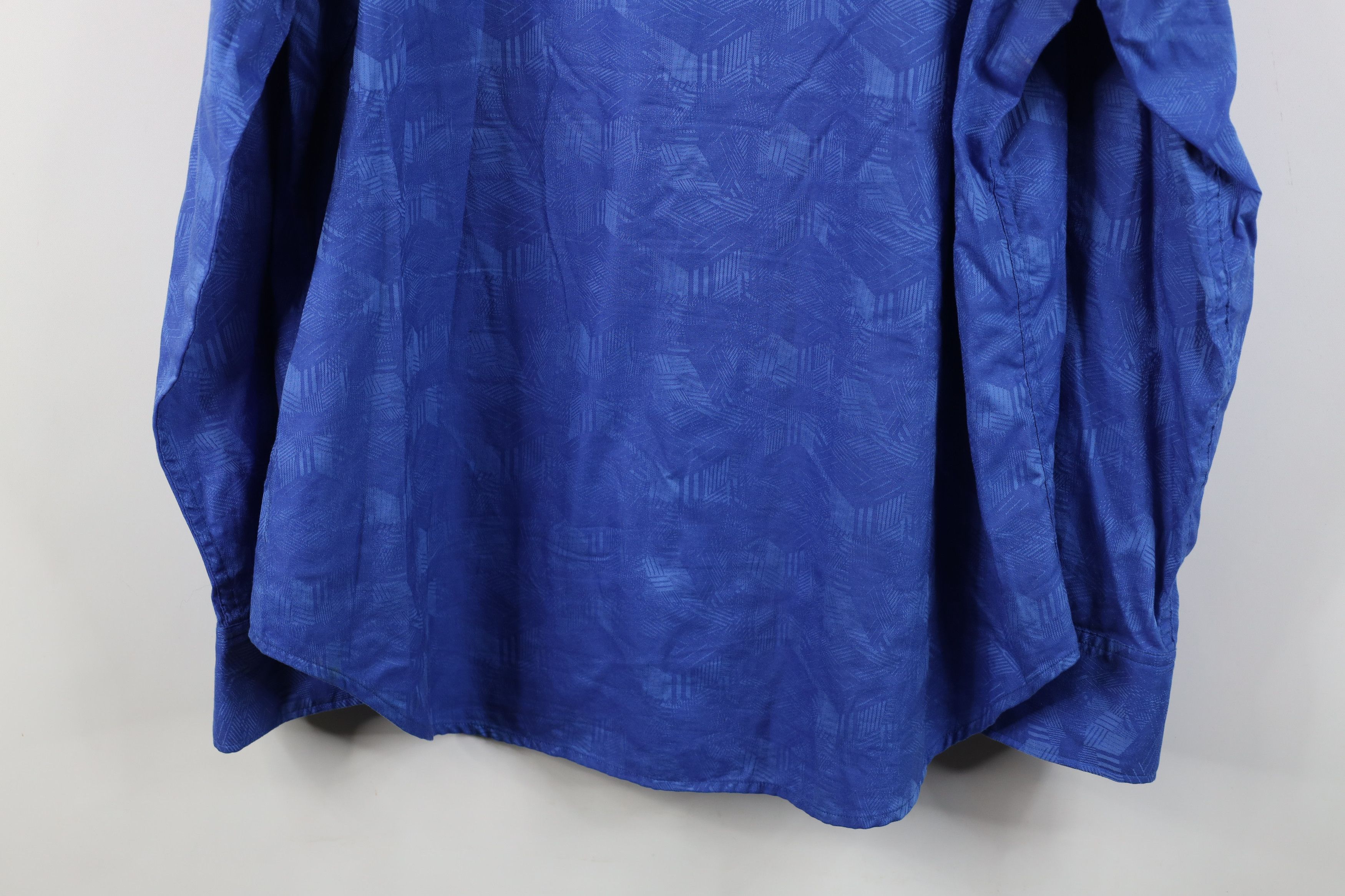 Robert Graham Robert Graham Geometric Flip Cuff Collared Button Shirt Blue Size US XL / EU 56 / 4 - 14 Thumbnail