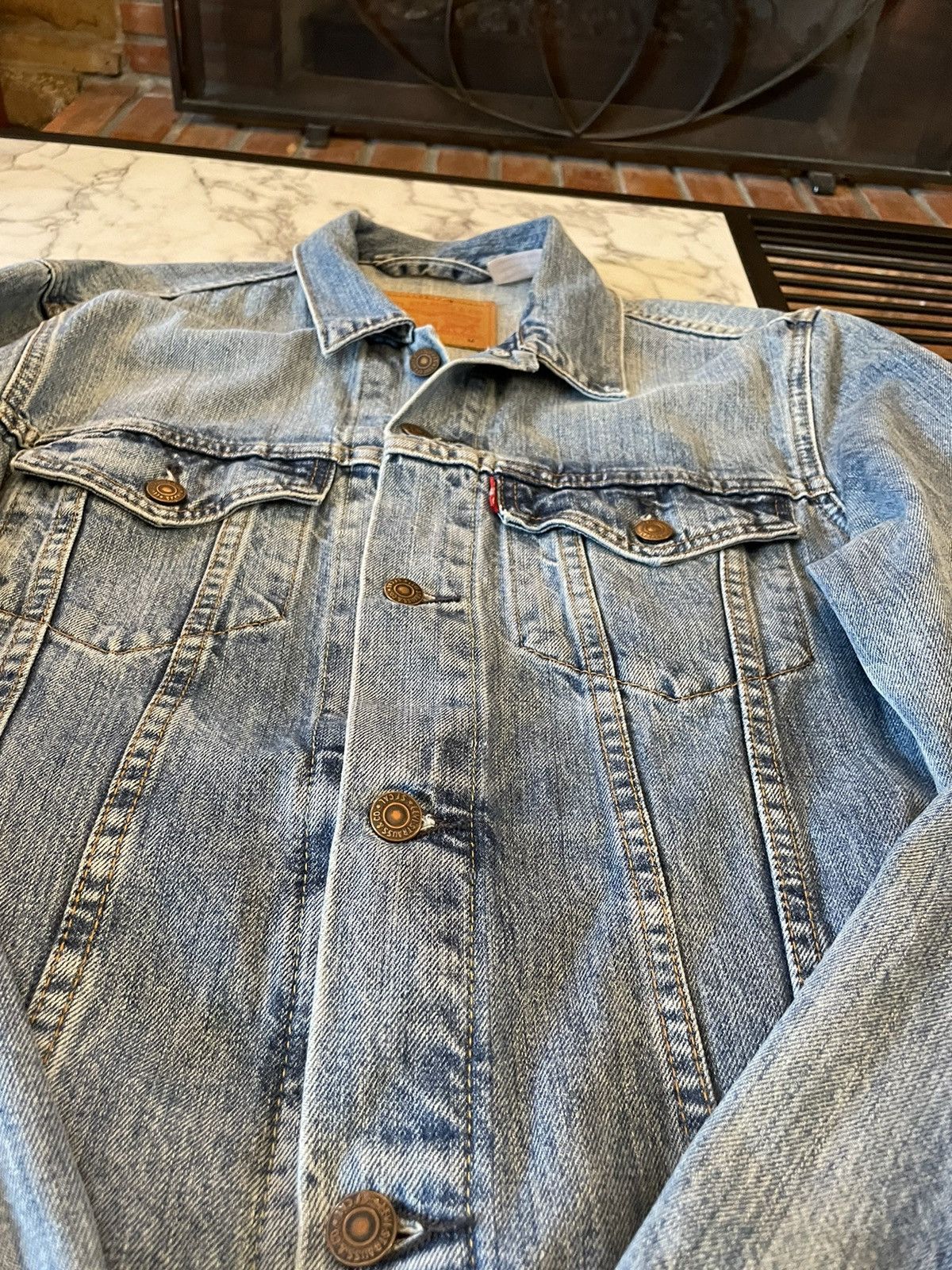 Levi's Vintage Levi’s washed blue denim jacket Size US M / EU 48-50 / 2 - 6 Thumbnail