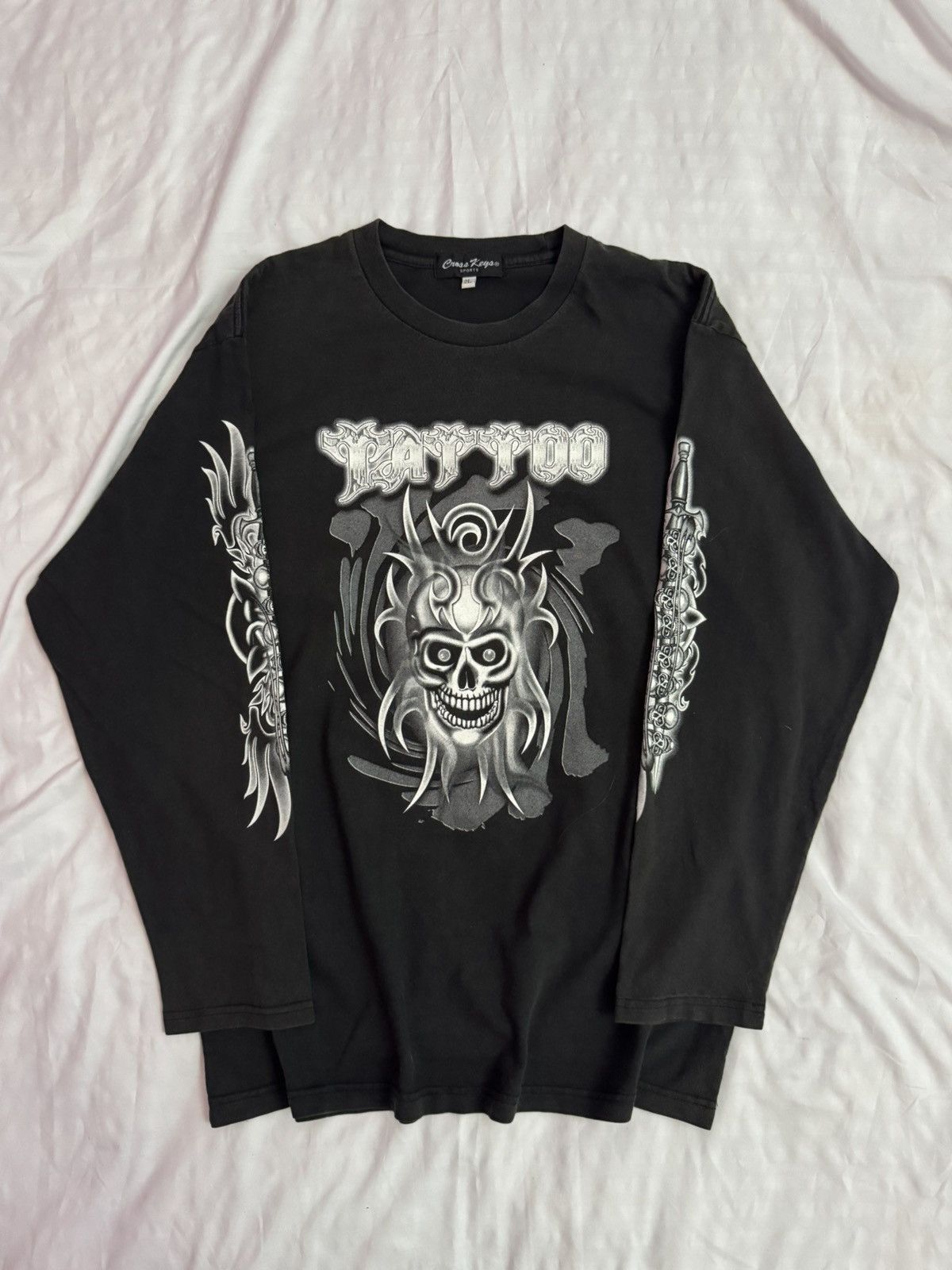 Vintage 2000s Skull Tattoos Long Sleeve Tees Size US L / EU 52-54 / 3 - 1 Thumbnail