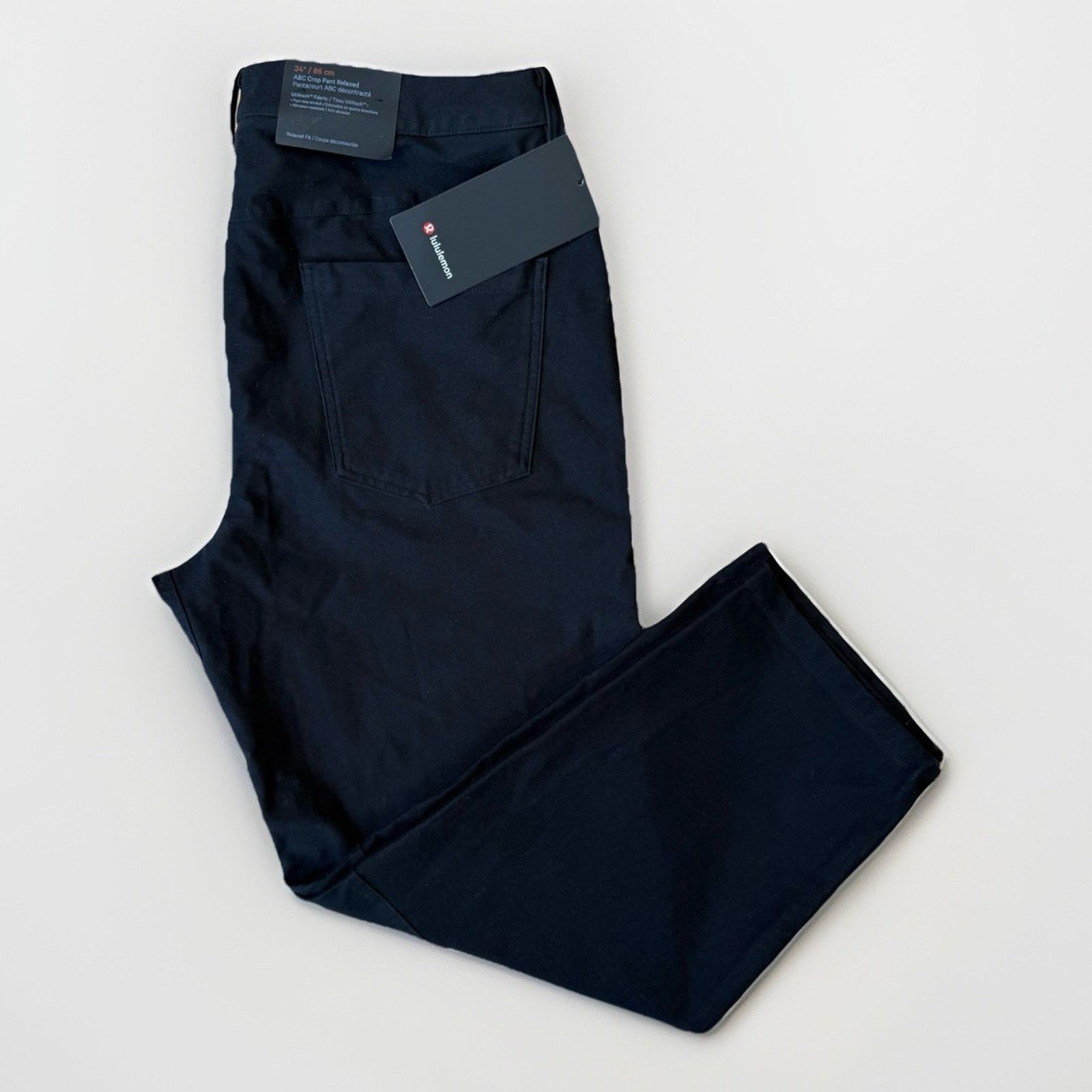 Lululemon Lululemon ABC Crop Pants 34 Black Athleisure Relaxed Size US 34 / EU 50 - 1 Thumbnail