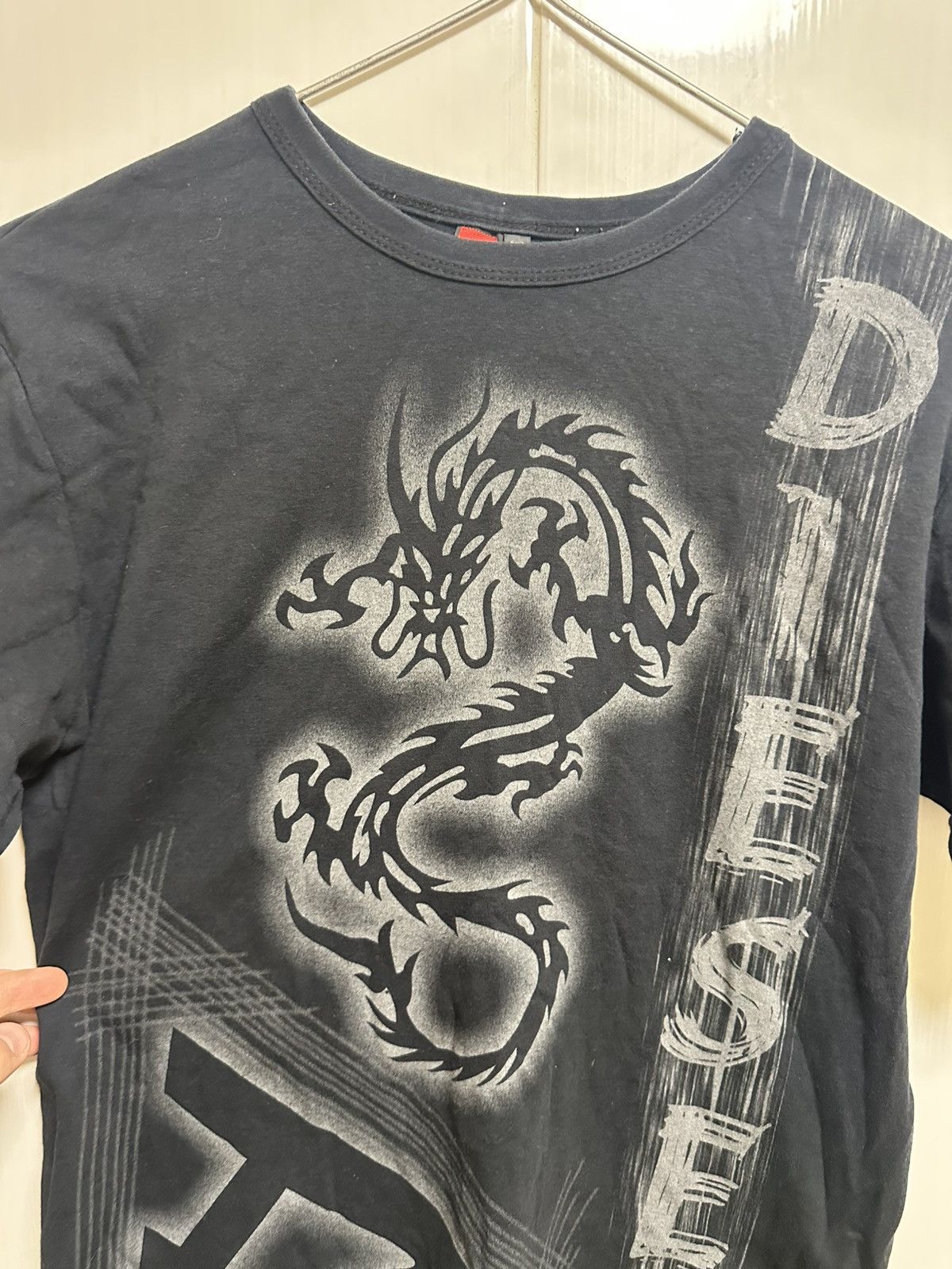 Diesel × Vintage Diesel Vintage Dragon Big Logo Very Rare T-shirt Size US XL / EU 56 / 4 - 2 Thumbnail
