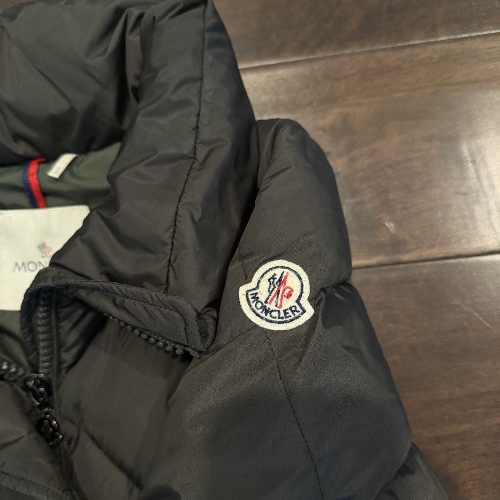 Moncler MONCLER Ladies Coat Vauloge Ruffled Hem Down Size M / US 6-8 / IT 42-44 - 10 Thumbnail