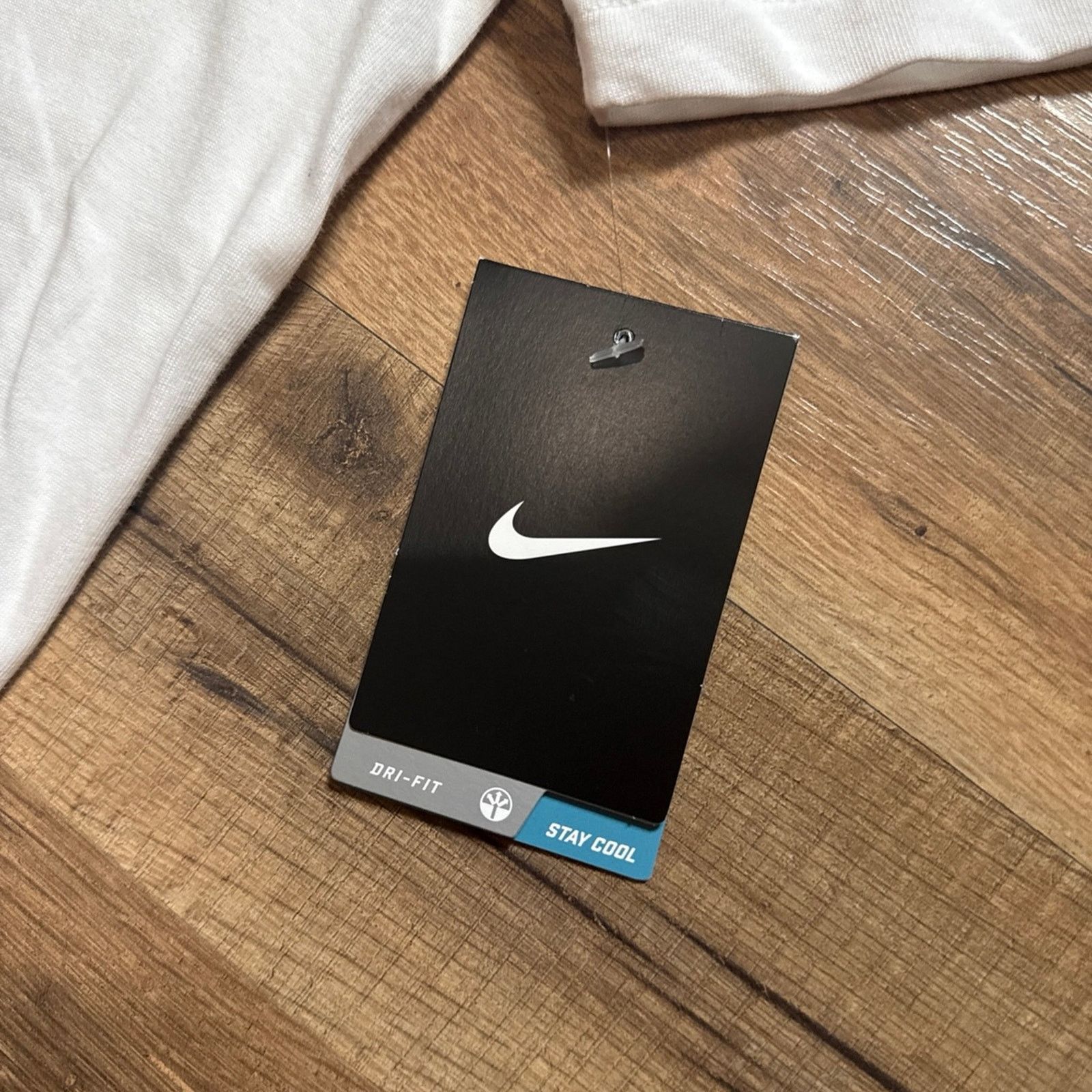 Nike 2015 Nike LeBron Short Sleeve Shirt Size US L / EU 52-54 / 3 - 5 Thumbnail