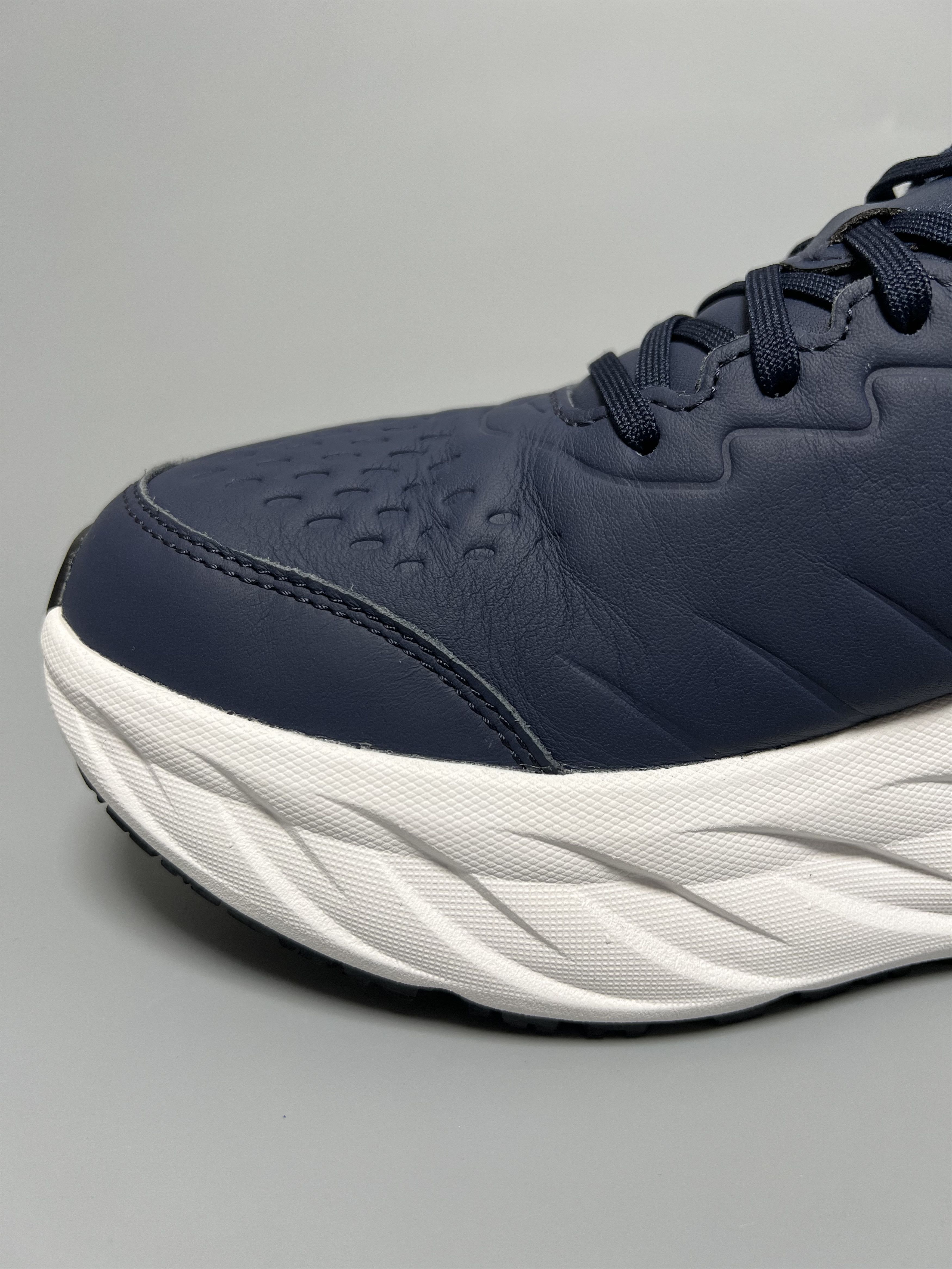 Hoka 12 EE Hoka One One Bondi SR Wide Running Shoes Walking Size US 12 / EU 45 - 10 Thumbnail