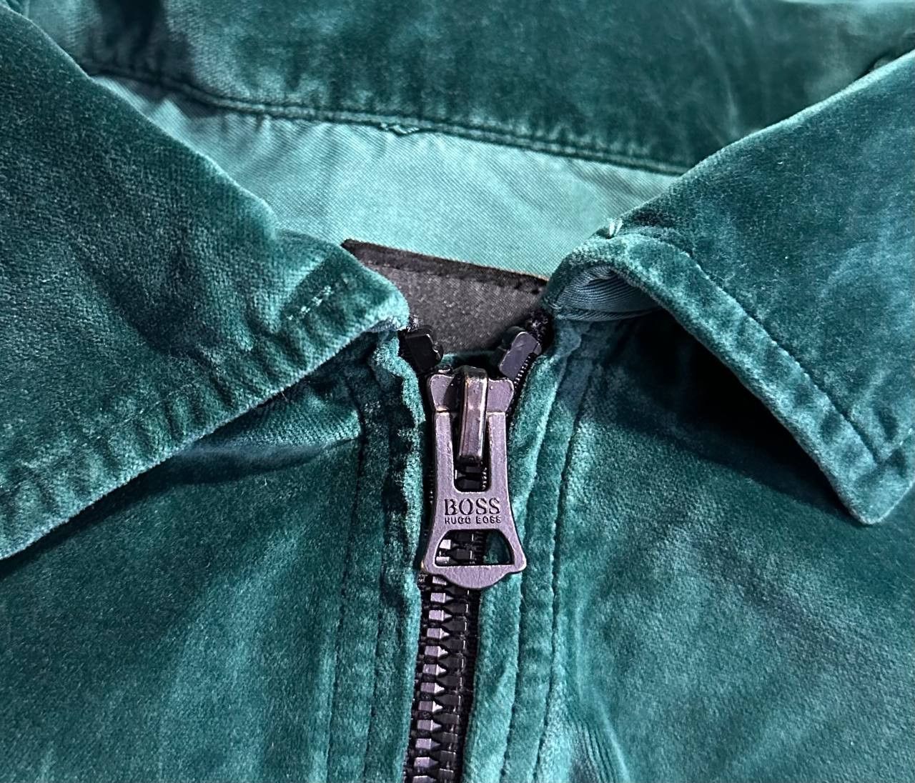 Hugo Boss Hugo Boss velur shirt damtik zip jacket dark green Size US M / EU 48-50 / 2 - 3 Thumbnail
