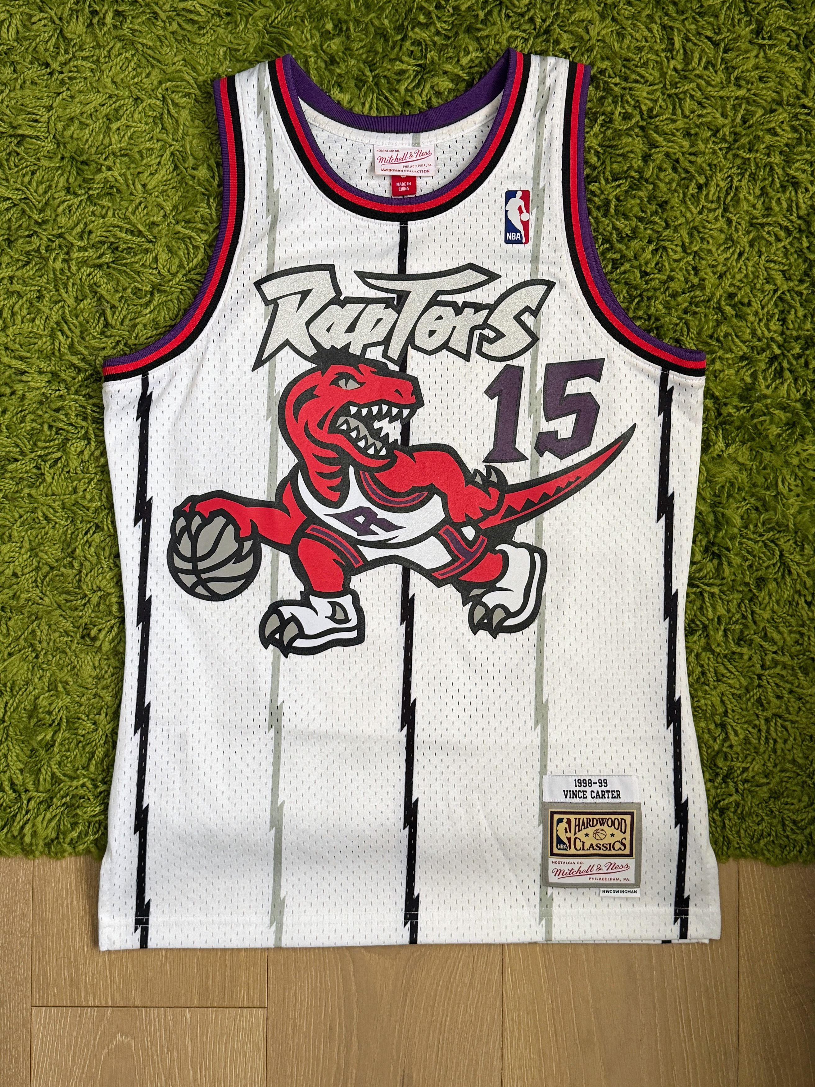 Mitchell & Ness Vince Carter Toronto Raptors Jersey Size US S / EU 44-46 / 1 - 4 Thumbnail
