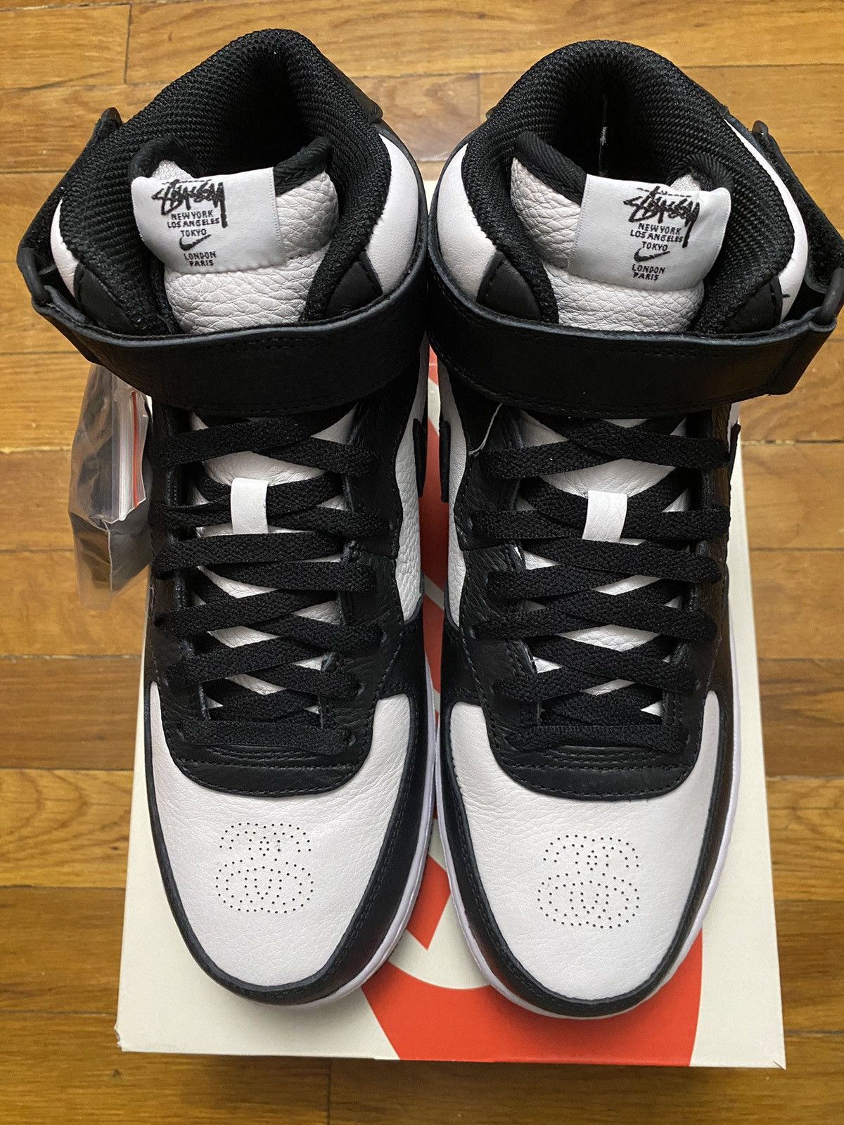 CNCPTS × Nike Size 9.5M / 11W - Air Force 1 Mid Concept Black White Panda Size US 9.5 / EU 42-43 - 4 Thumbnail
